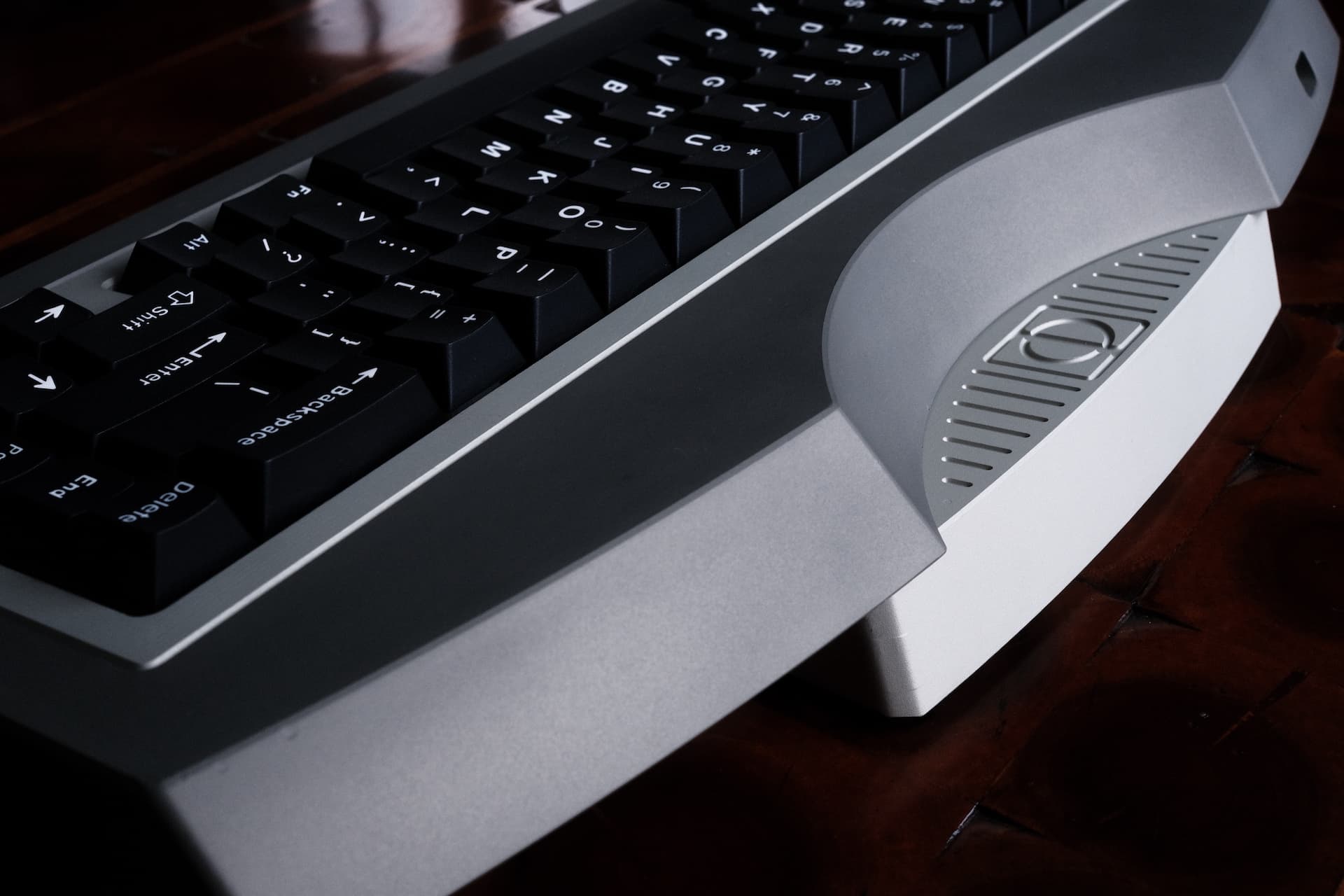 René 65 - A typewriter inspired 65% keyboard [September 2022 Update]