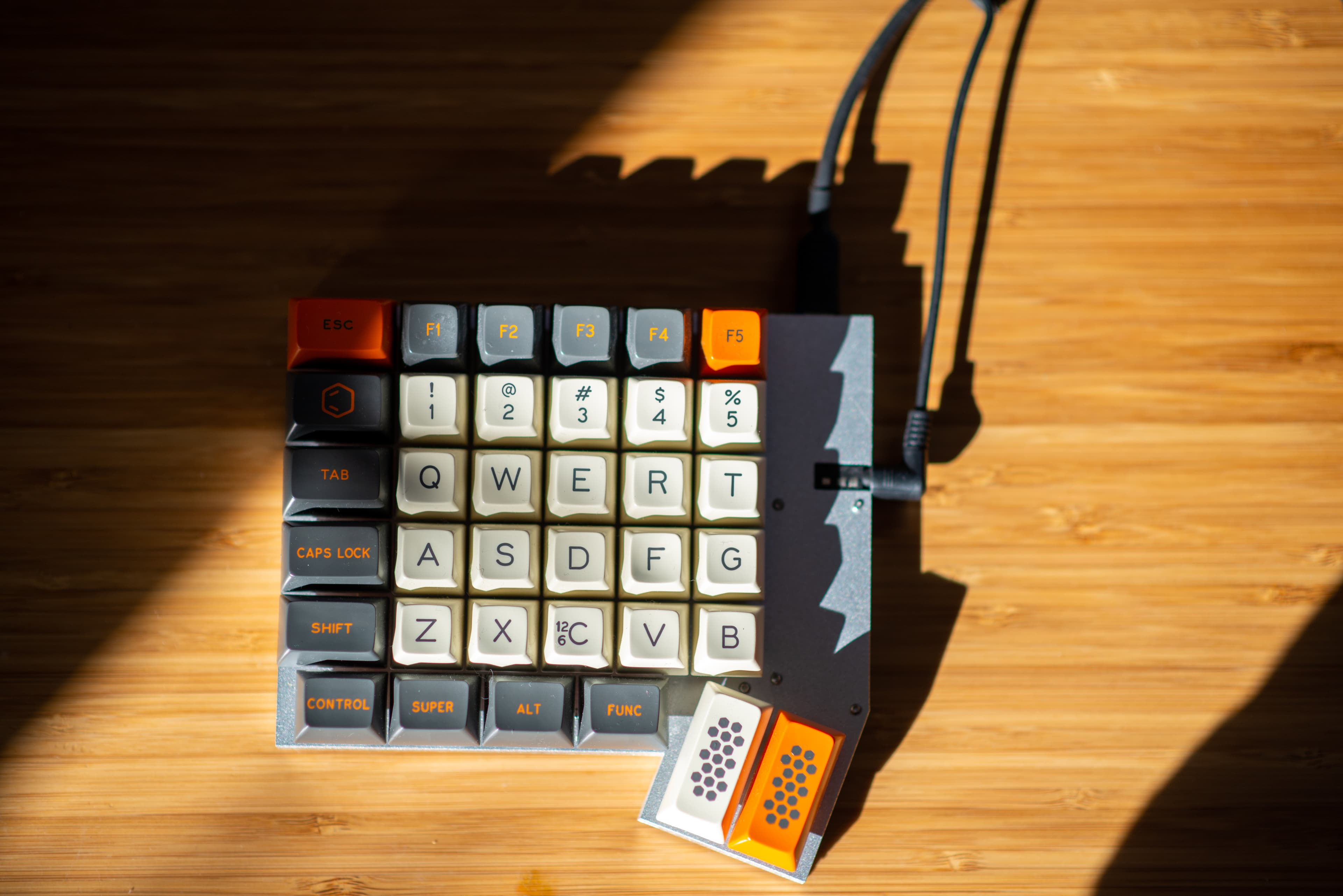 Orthograph - 75% split keeb with hot-swap sockets & RGB image 10