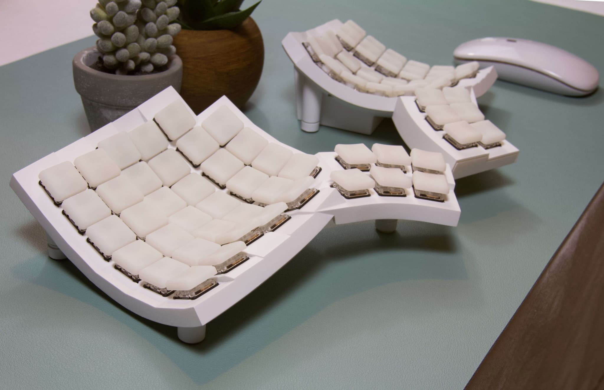 Glove80 Split Contoured Wireless Keyboard [UPDATE: Kickstarter Ending] image 8