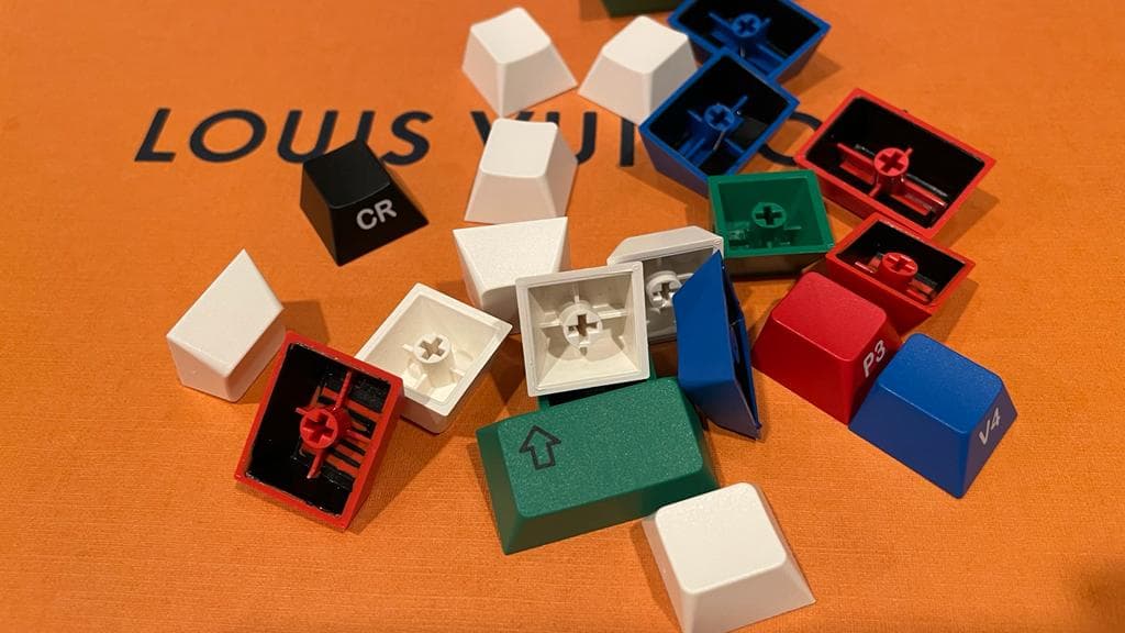 GMK Zìmō「自摸」- Hibi Metal Artisan Reveal | GB 5/5 to 6/6 2022 image 2