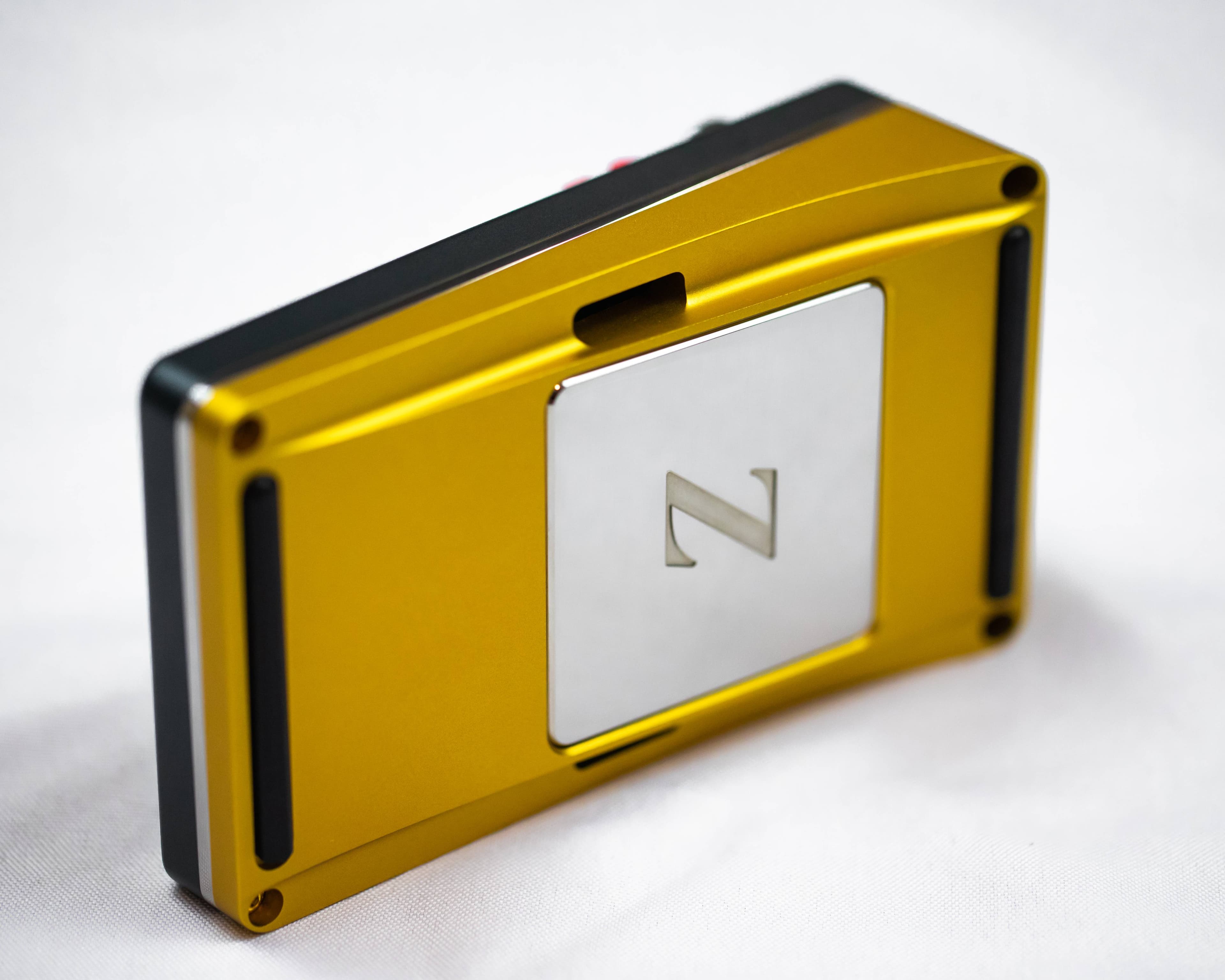 ZEUS Wireless TKL - New Badge and Deskmat Collab! image 17