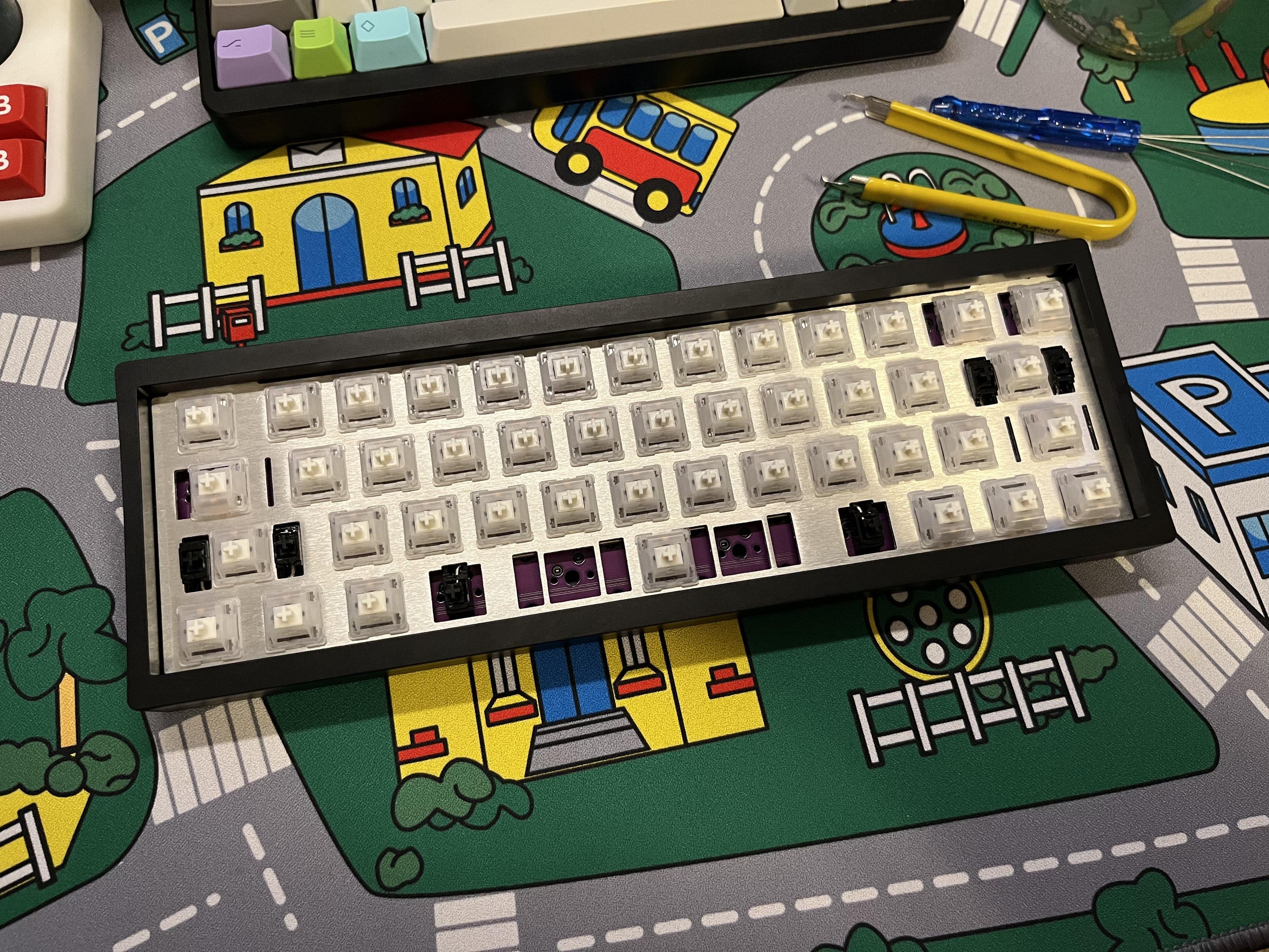 Scallop 40% - Bluetooth, Gasket Mount, Hotswap, Base Kit image 7