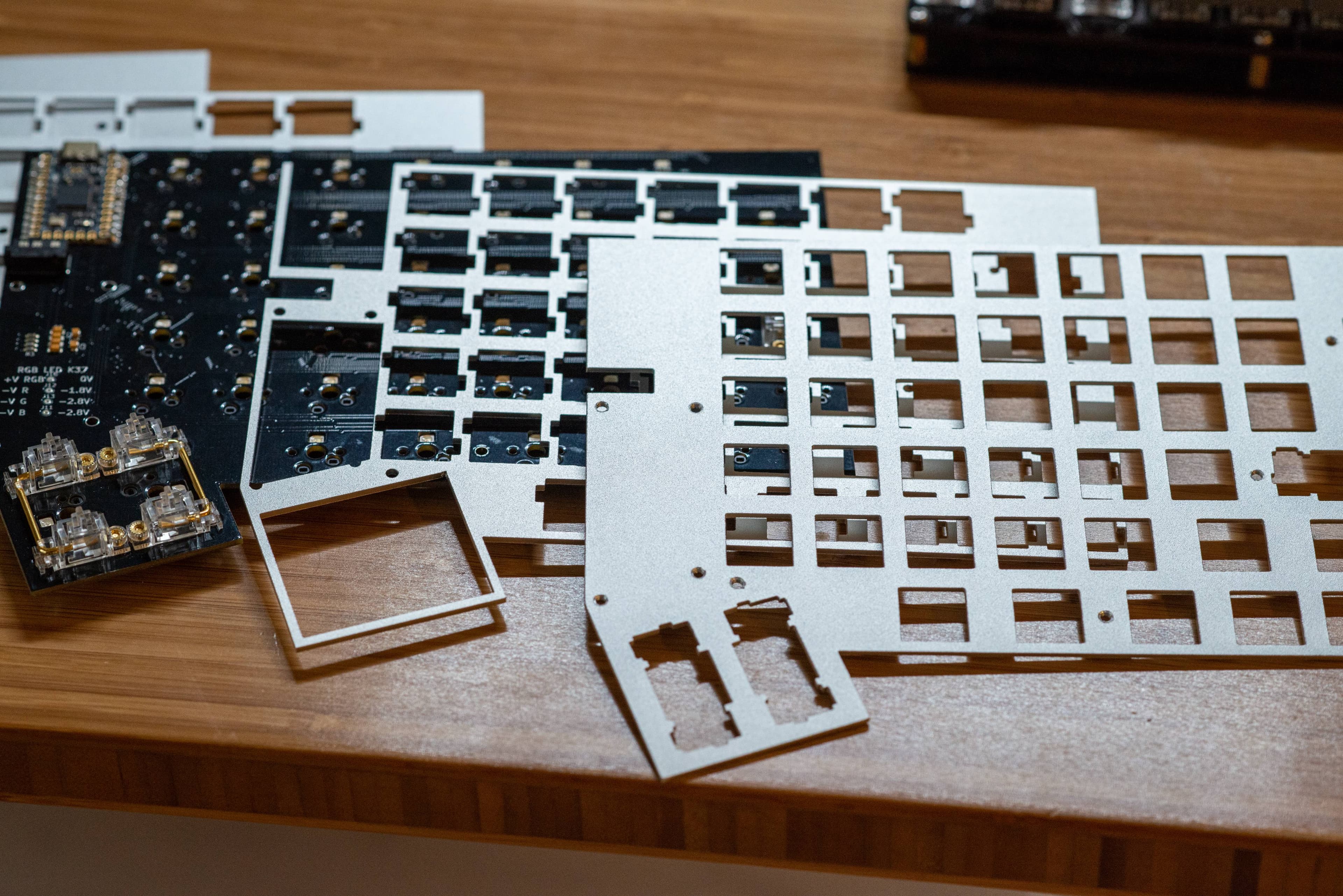 Orthograph - 75% split keeb with hot-swap sockets & RGB image 15