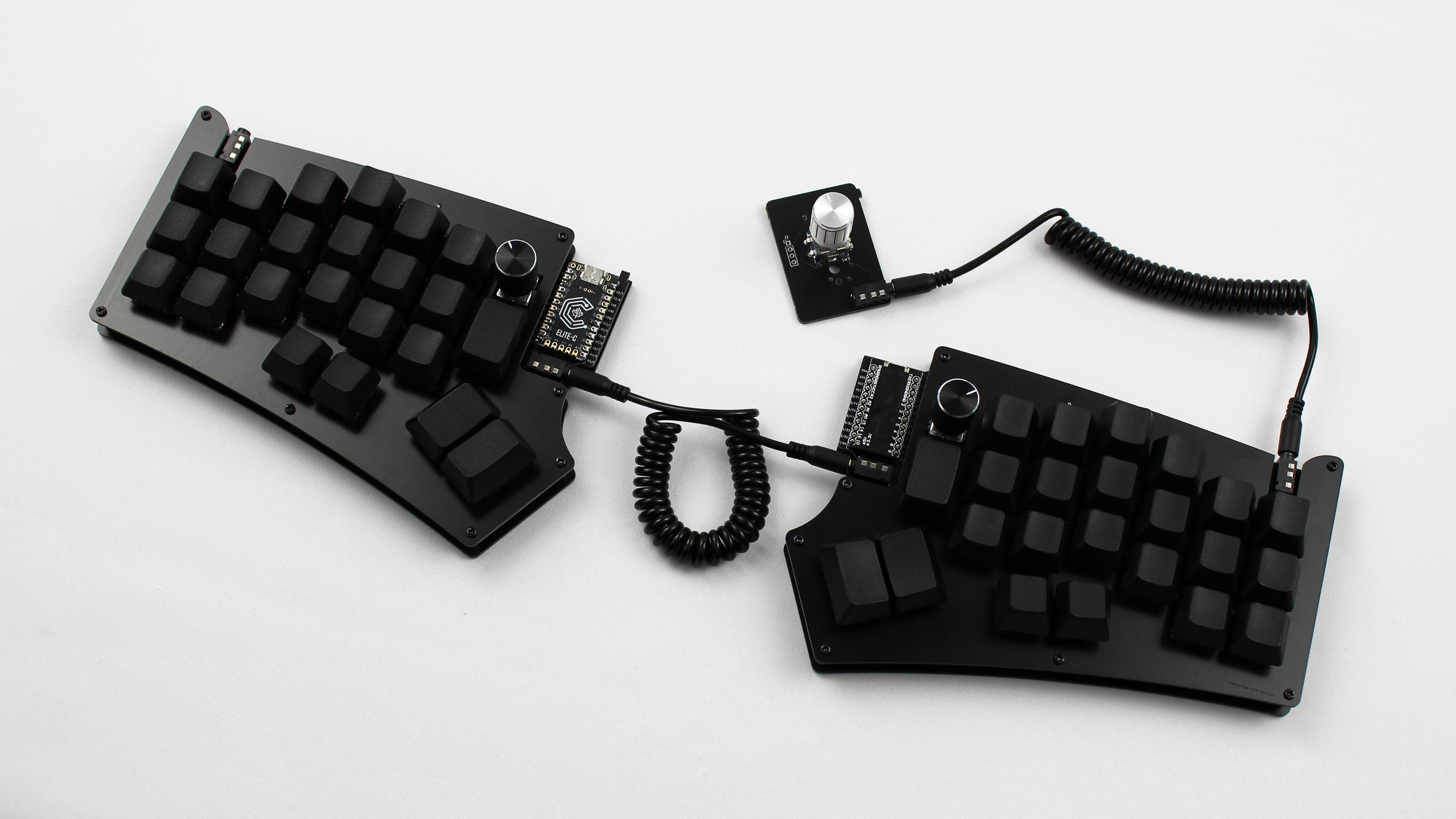 Lotus - A 40% split columnar stagger keyboard with satellites - Update 5/8 image 2