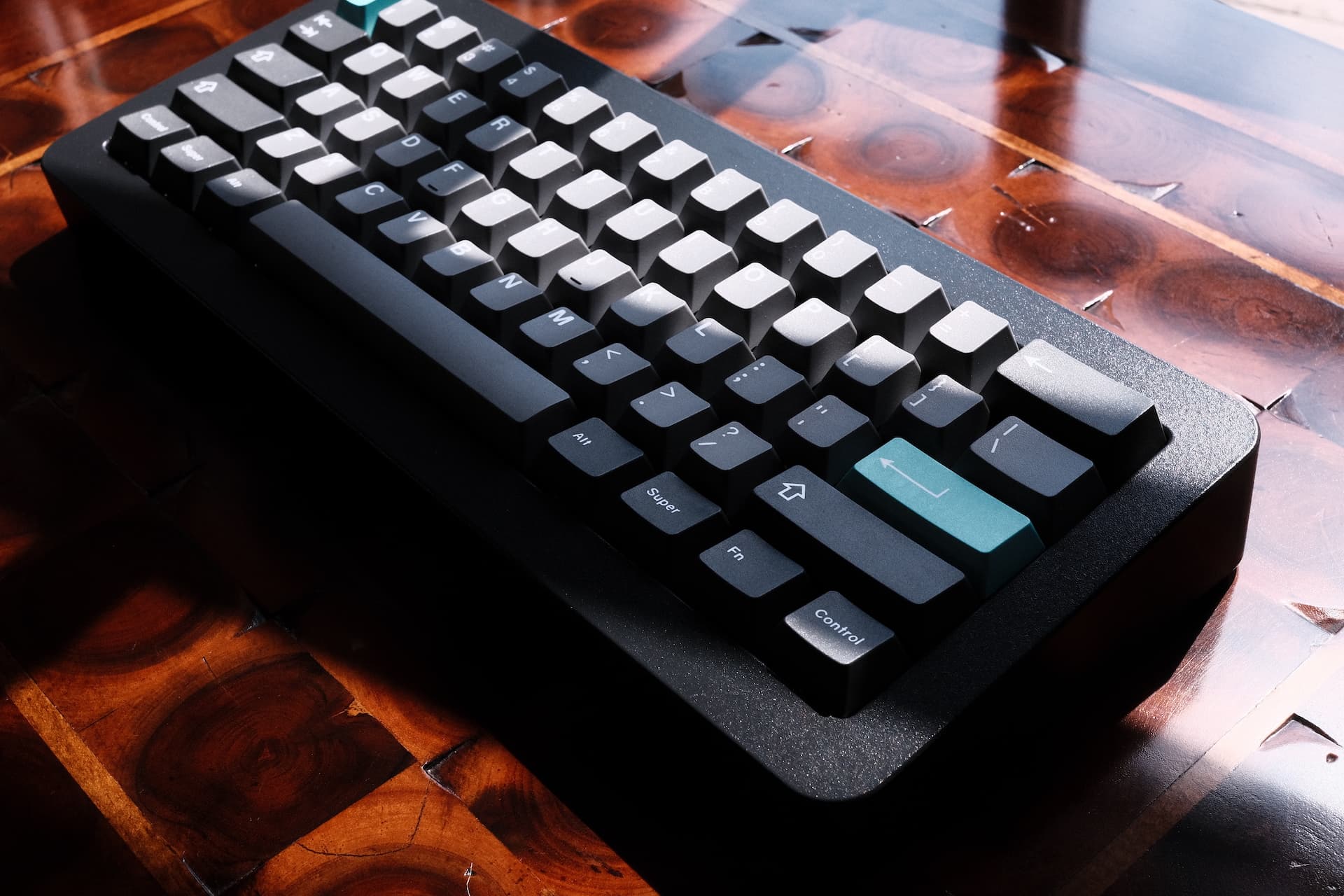 Moonphase 60 - An aftermarket case for popular O-ring mount keyboards - GB image 12