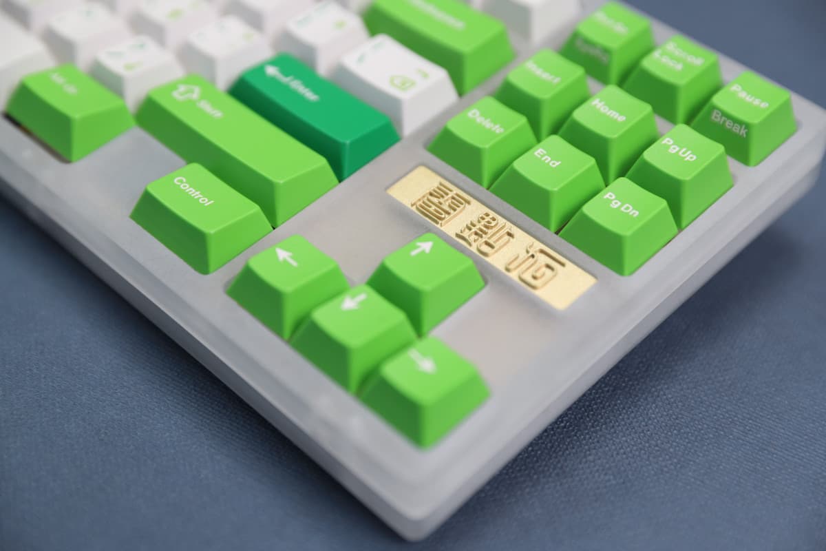 Equalz Zer0.9 Polycarbonate TKL Custom Keyboard kit(GB complete) image 2