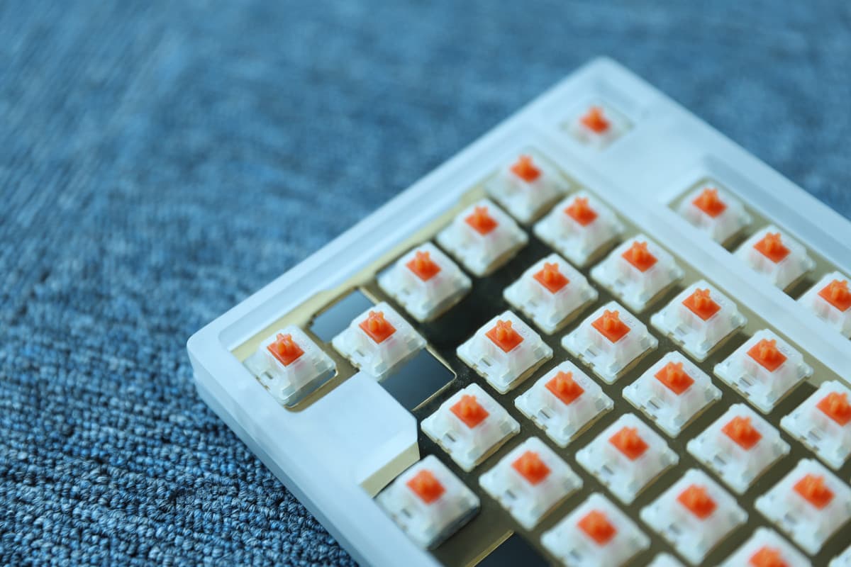 Equalz Zer0.9 Polycarbonate TKL Custom Keyboard kit(GB complete) image 4