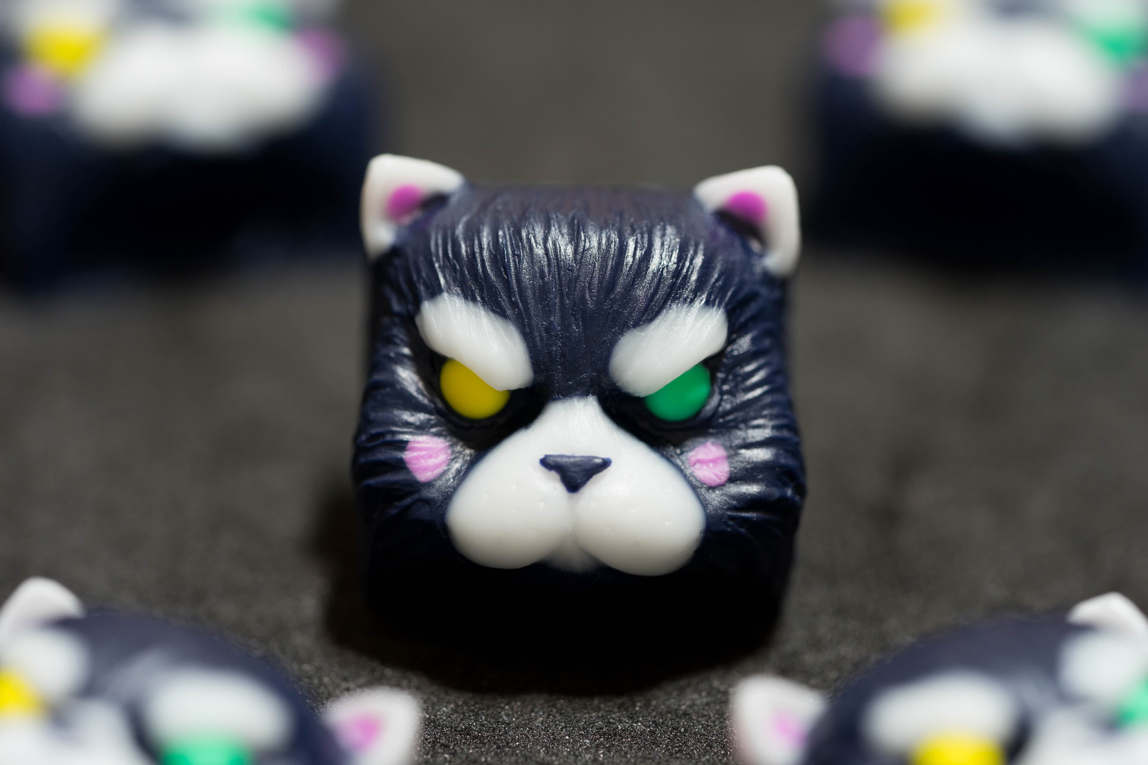 Sisi R2 Artisan Box image 22