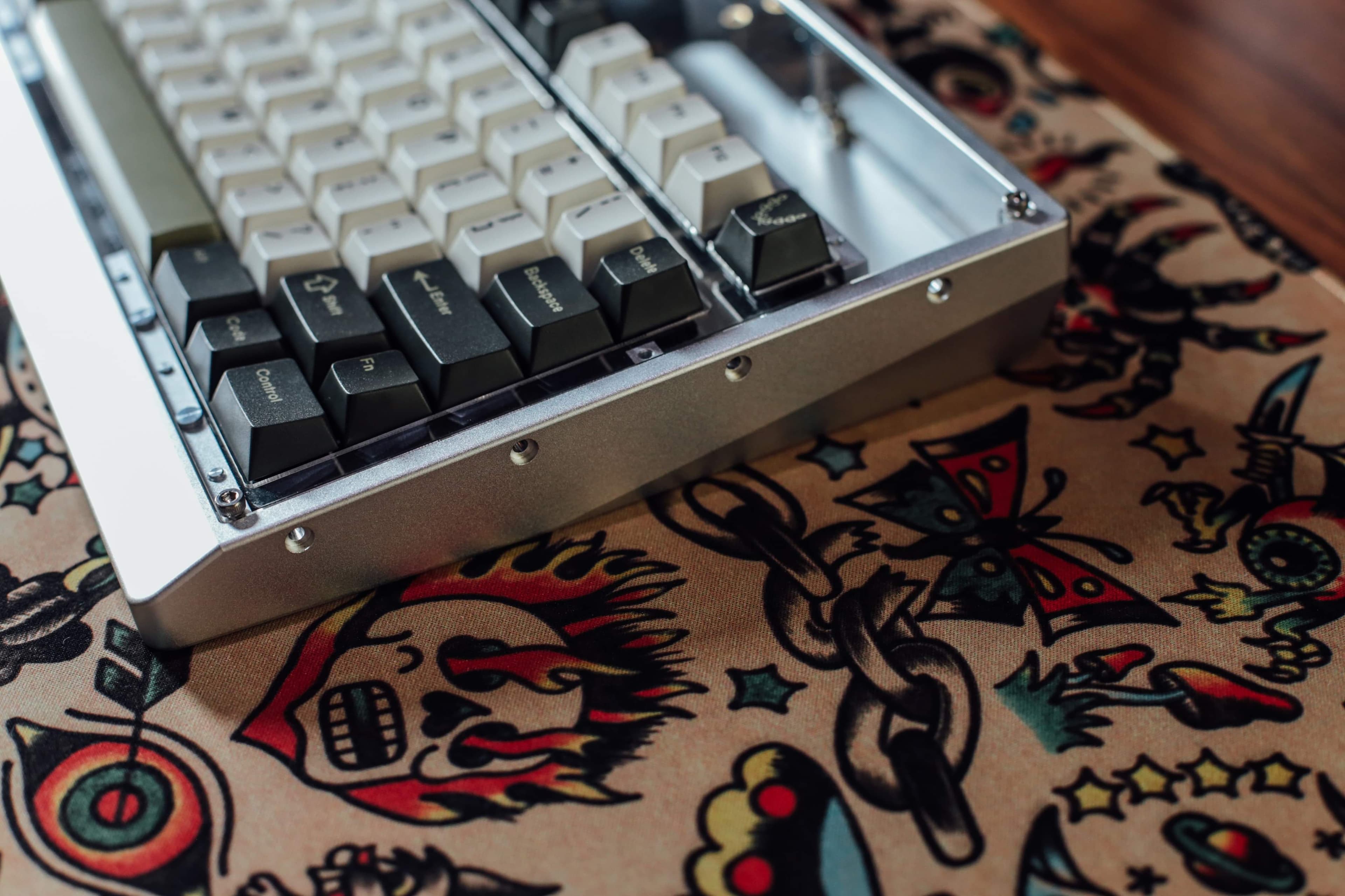 MC-76K "Fat Boy" - A compact keyboard for the modders among us. [Closed] image 9