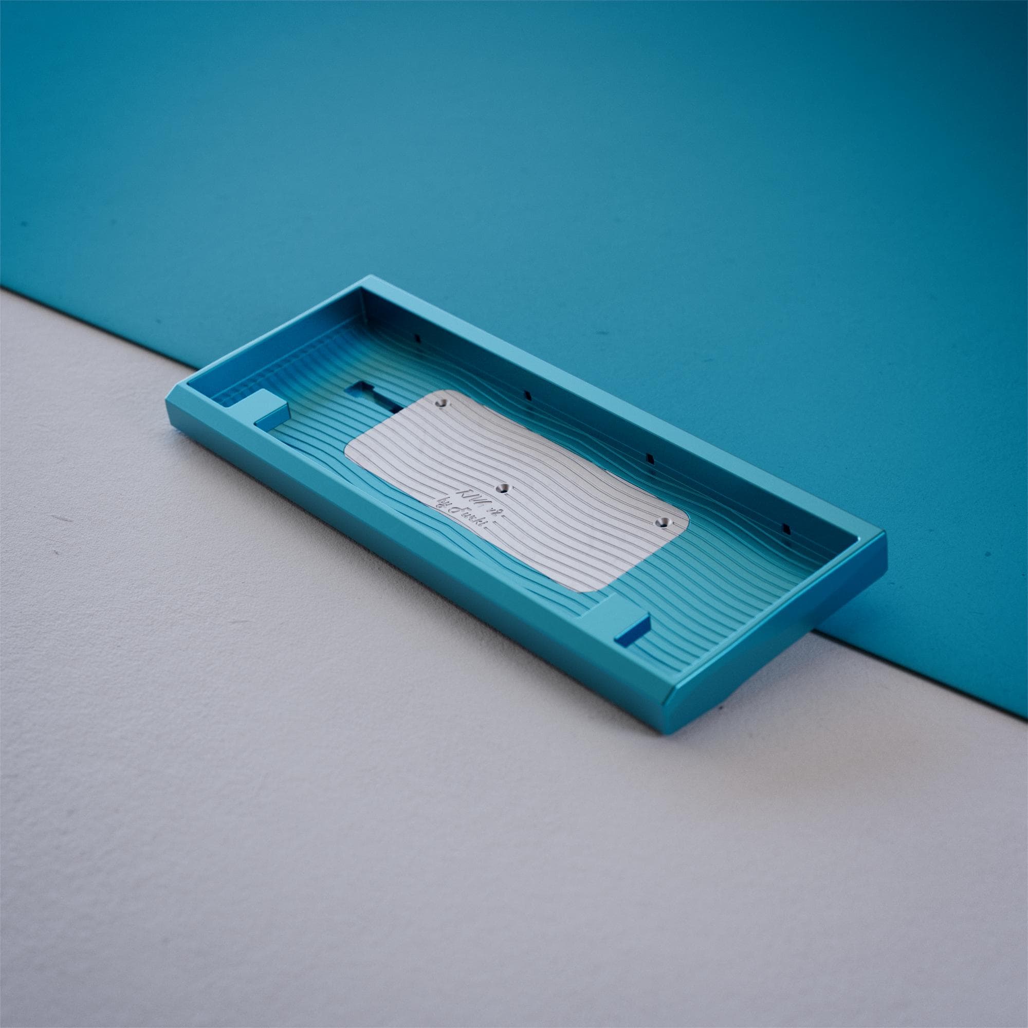 RIVA V2 - plateless 60% image 13