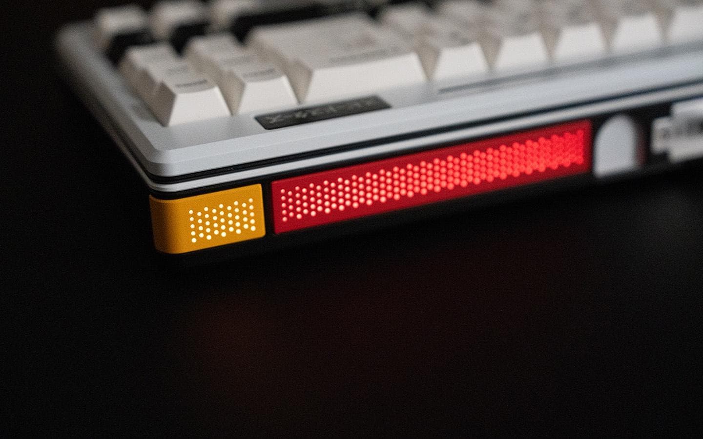 [GB completed] W70 | A keyboard with car tail light image 9