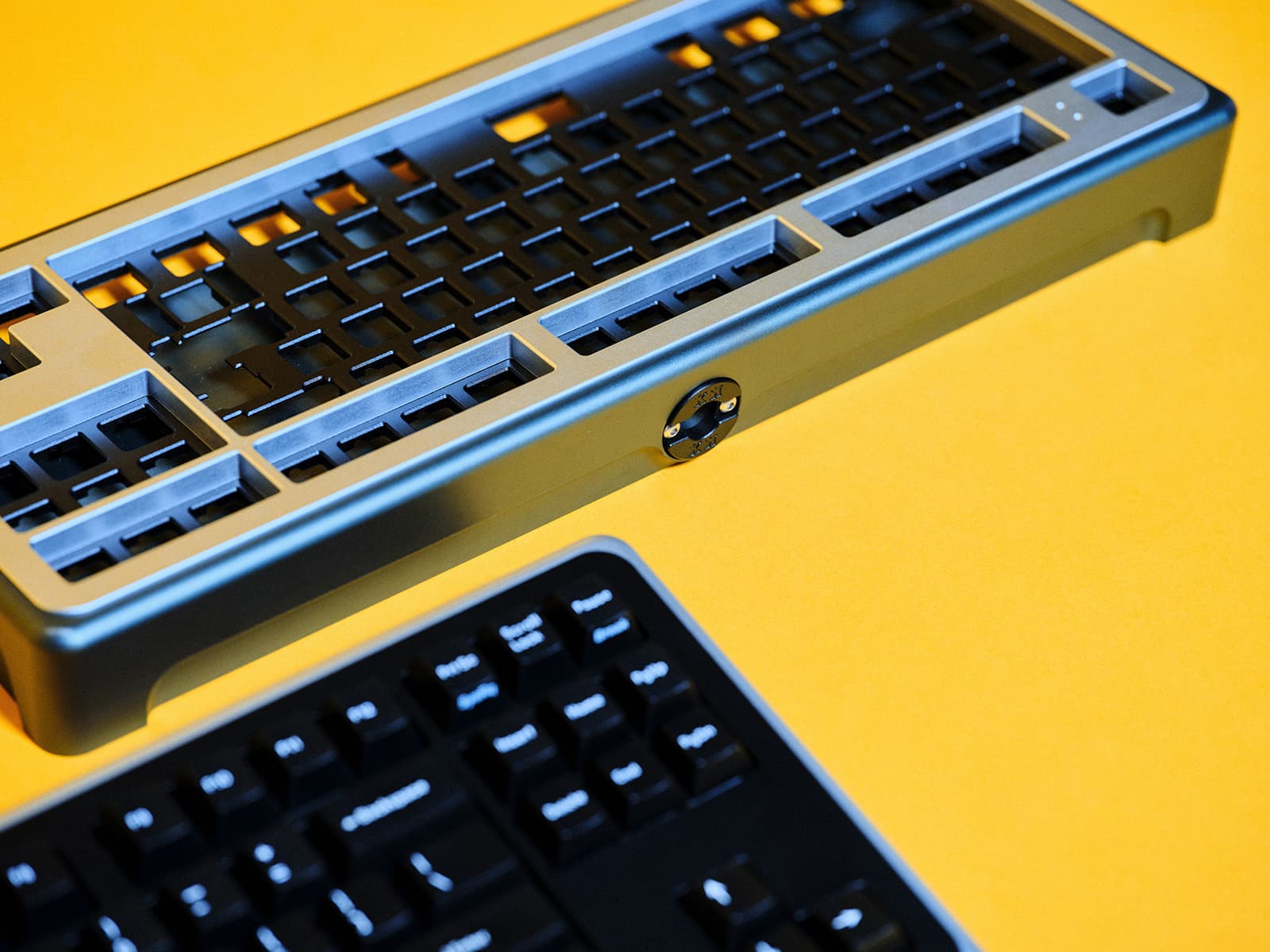 DGL TKL keyboard | Closed image 9