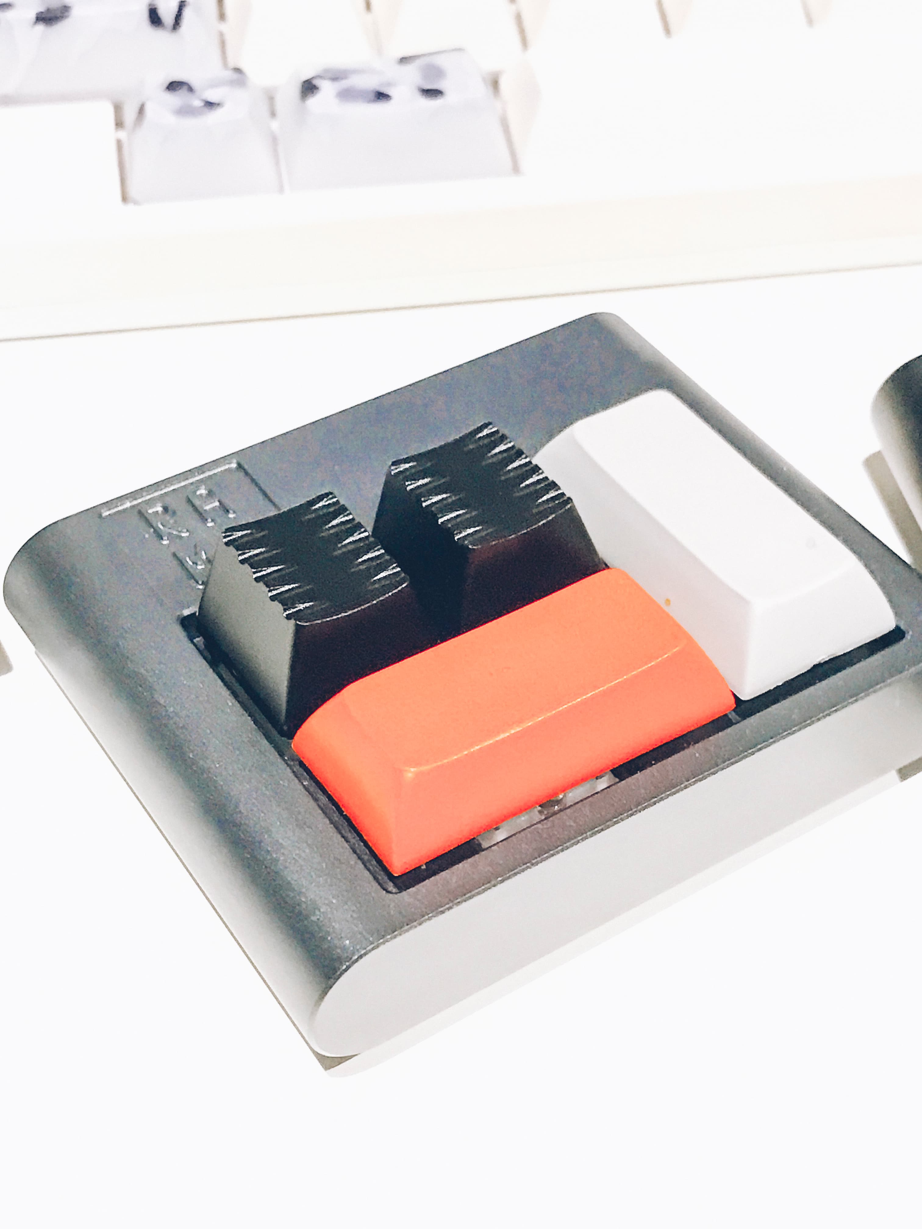 RAMA WAVE ANODIZED BLACK CNC KEYCAP [SHIPPING] image 12