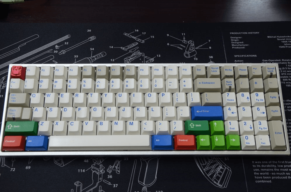 GMK Red Alert & Olivetti [OVER!] image 5