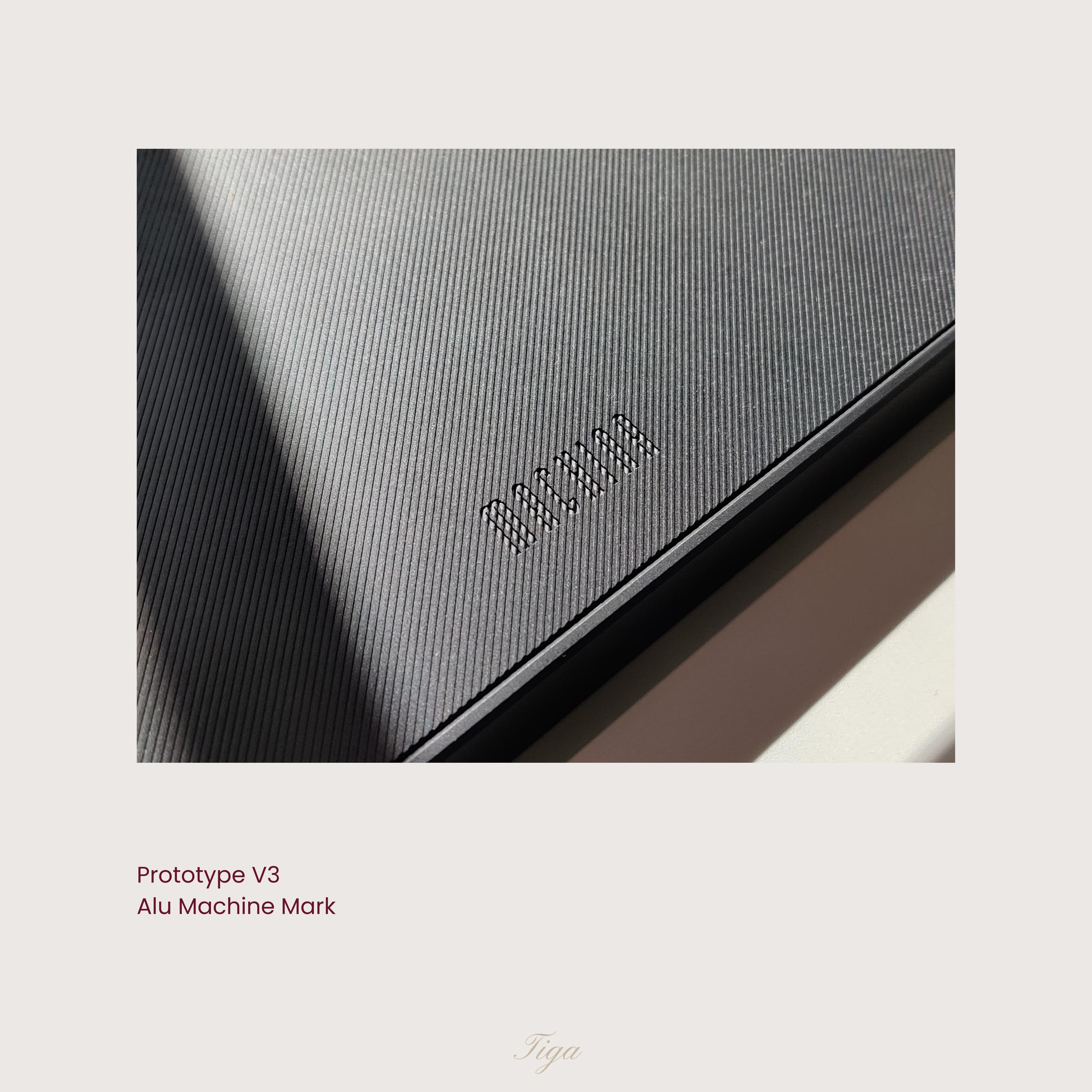 Tiga by Machina ||| Wireless HG board with wood, fabric and more image 18