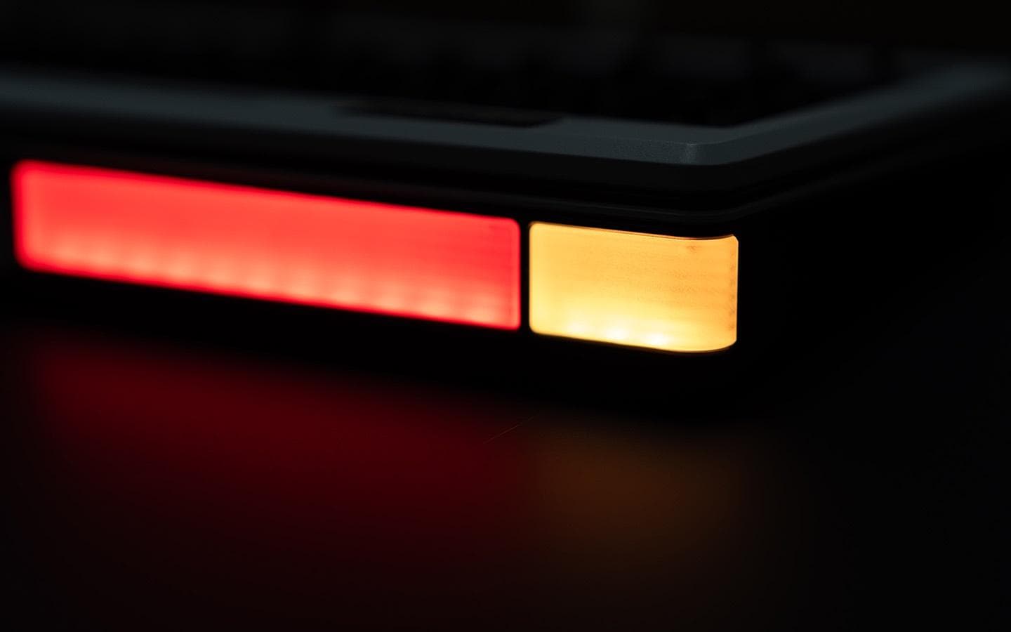 [GB completed] W70 | A keyboard with car tail light image 8