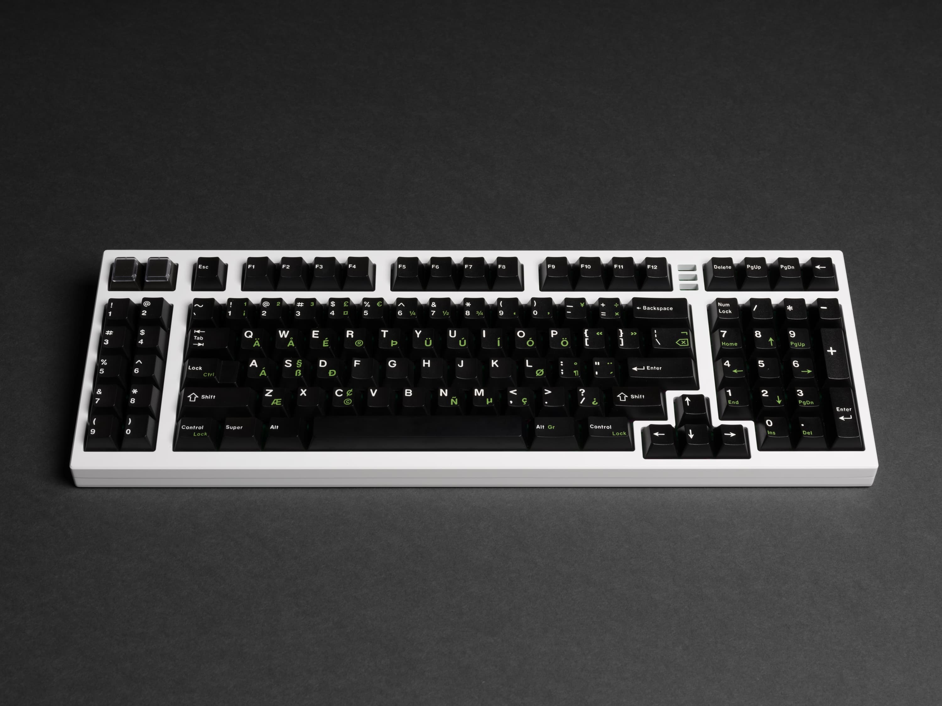 618 By Zepsody - An Extended 1800 Keyboard