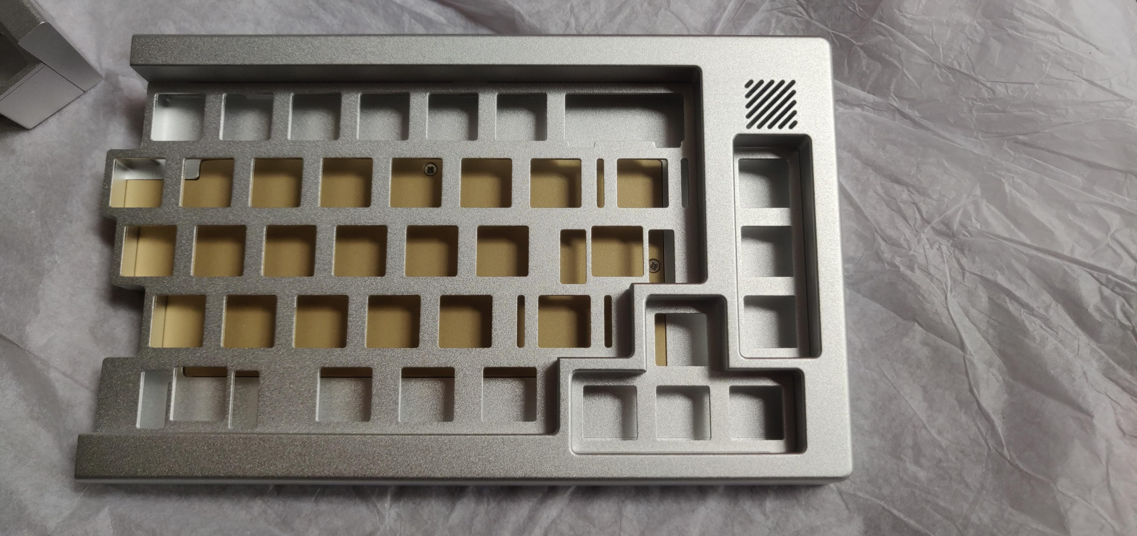 Doppelgänger - 65ish% Split + Macro Pad image 8