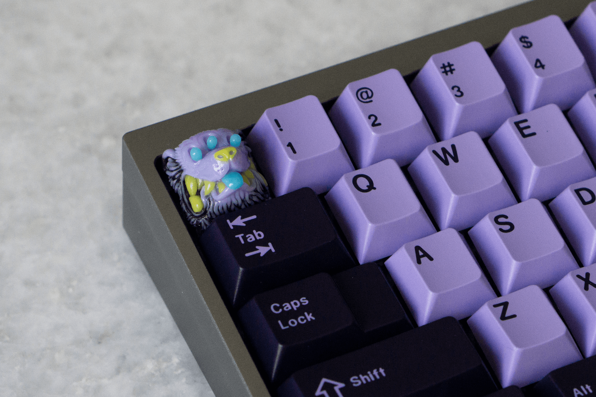GMK Taro R2 - Closed image 17