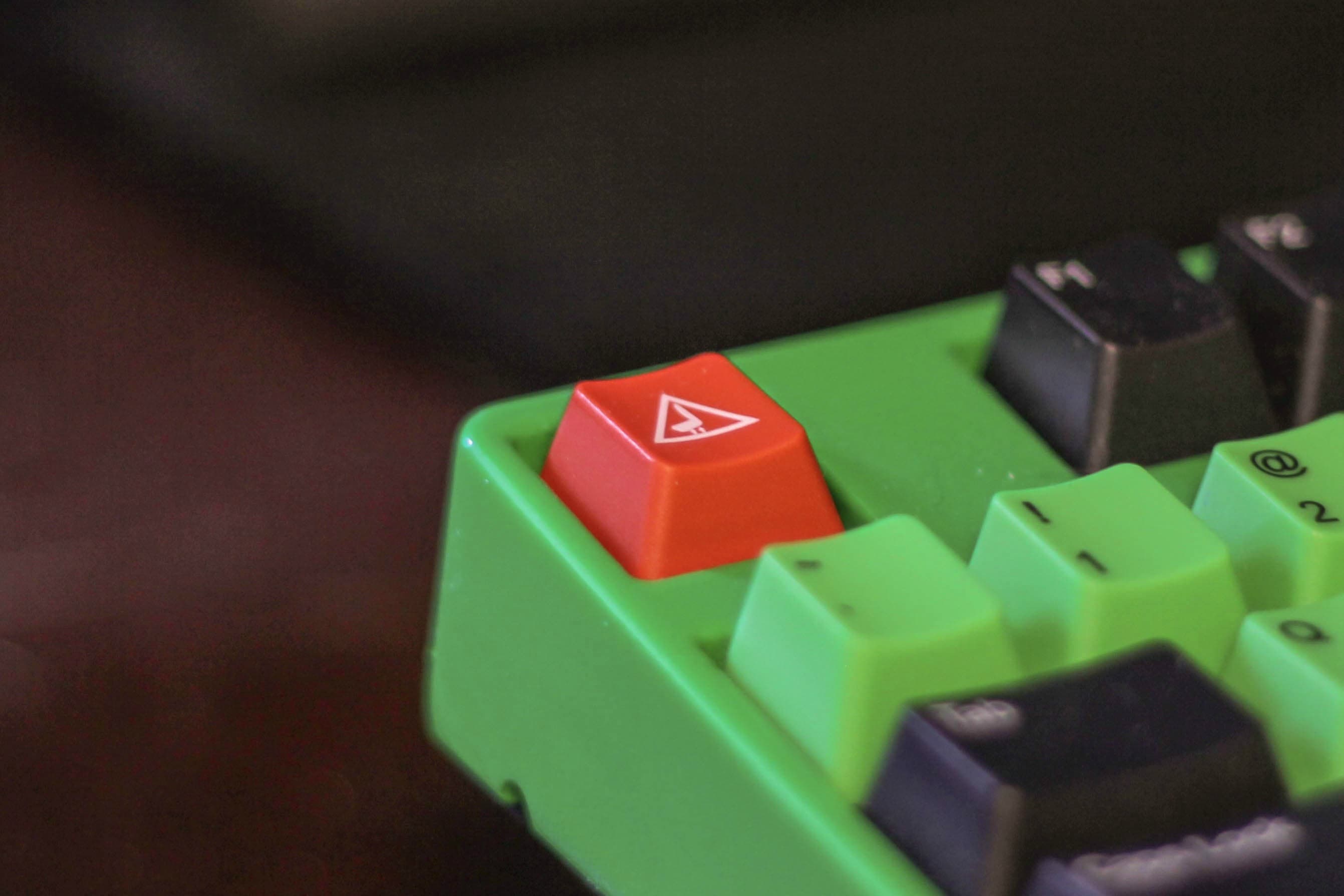 Prepare for Titanfall with a custom 'Eject' key for Cherry MX Keyboards image 4