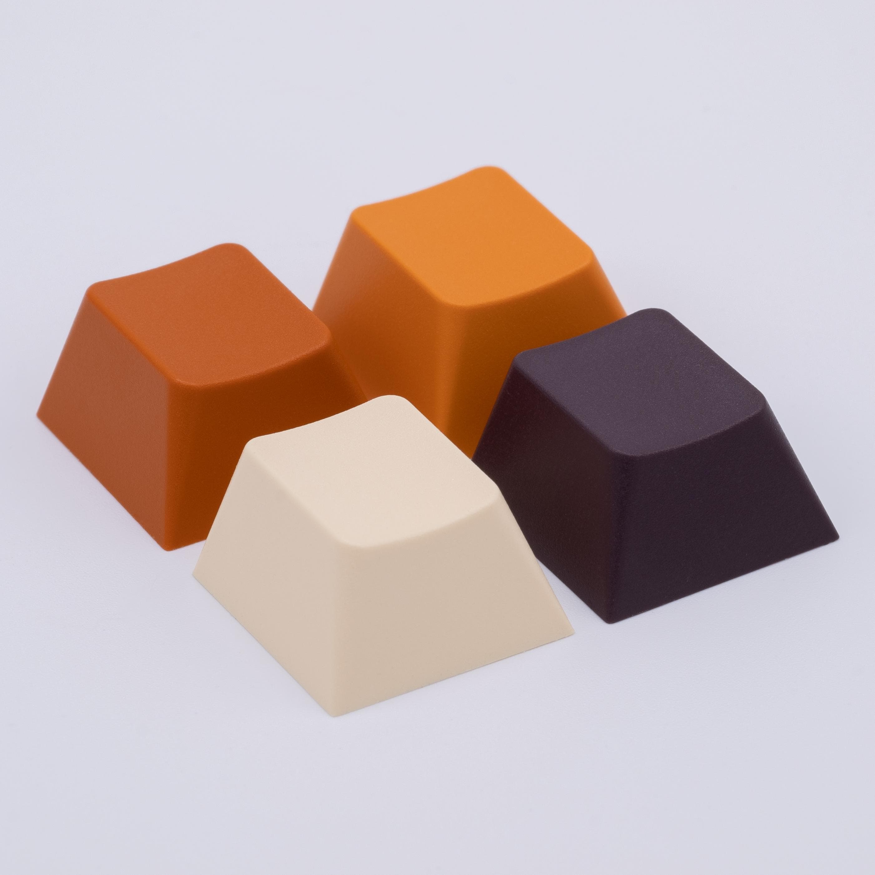 GMK Thai Tea (Closed) image 49