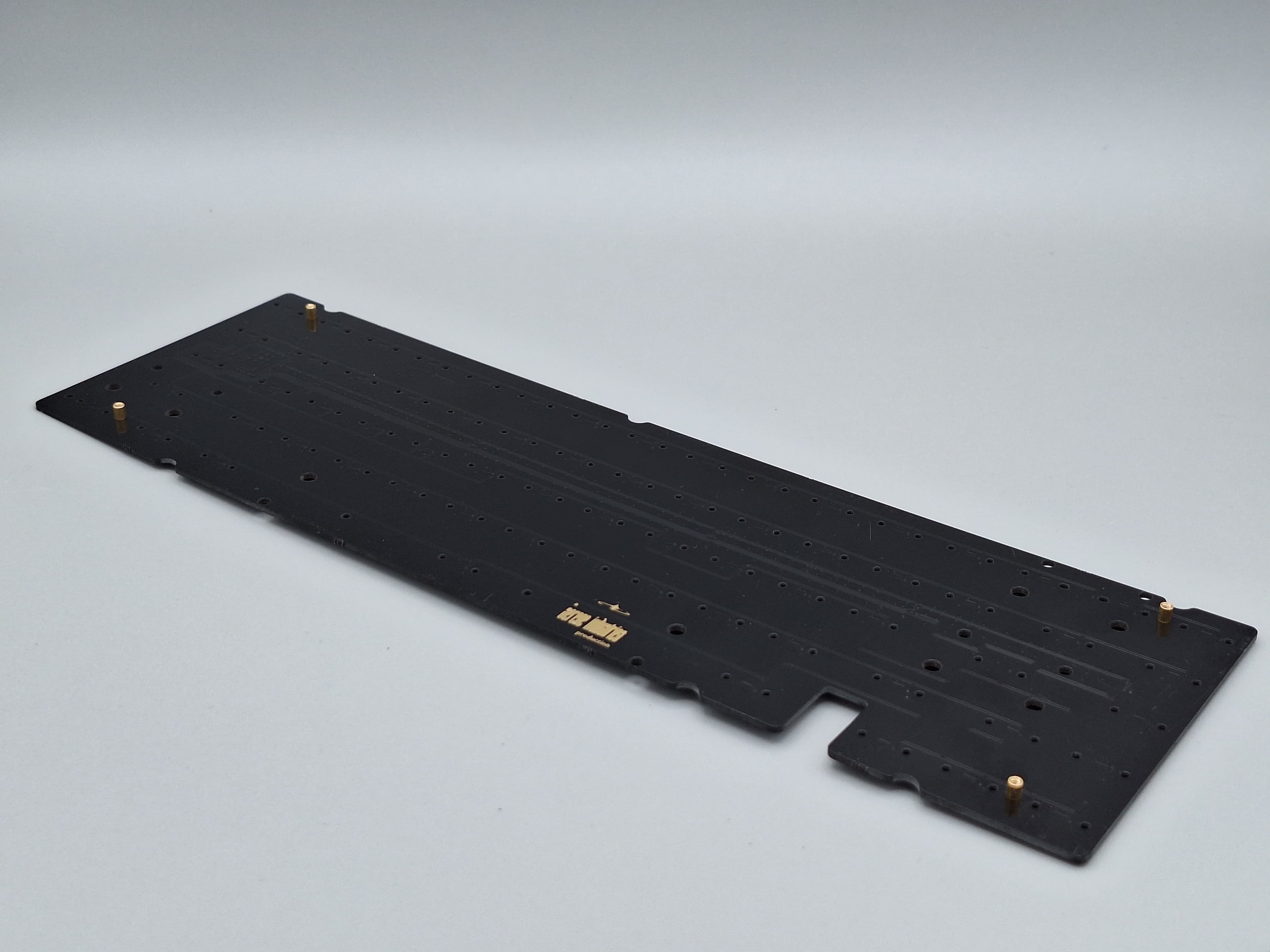 u65-HE: Hall-Effect Bakeneko65 PCB with QMK/VIA firmware image 4