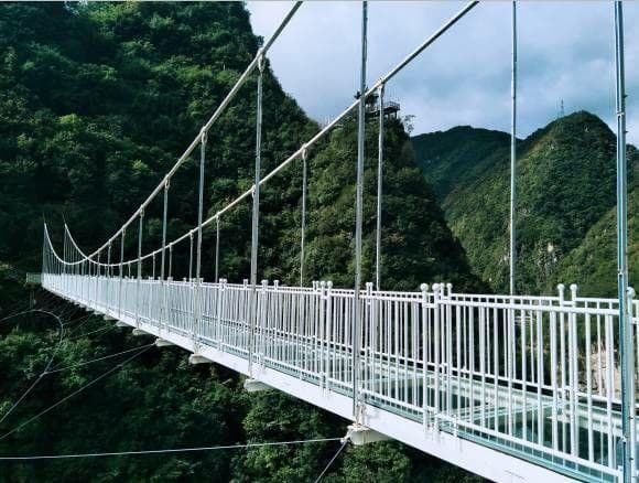 Eau75 R2-water retains no constant shape image 7