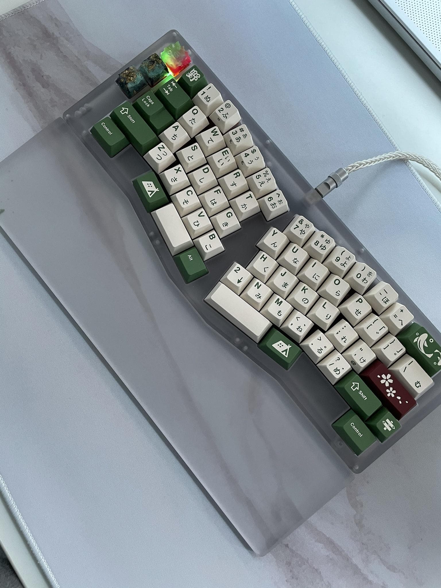 Rukia (Alice-style) Wrist Rest in PC and Aluminum (Shipping now!)