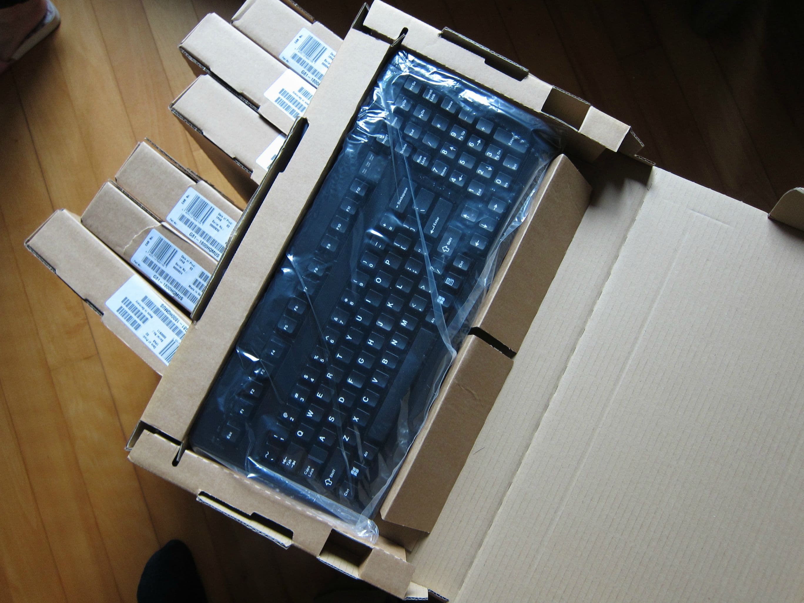 Moved to Classifieds -> CHERRY G80-3700 HQAUS nib mode 4 G81-1800HQMUS image 2