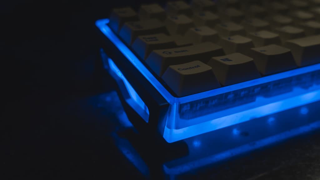 LUSTRO Aluminum + Acrylic Custom 60% Case [Packing] image 6