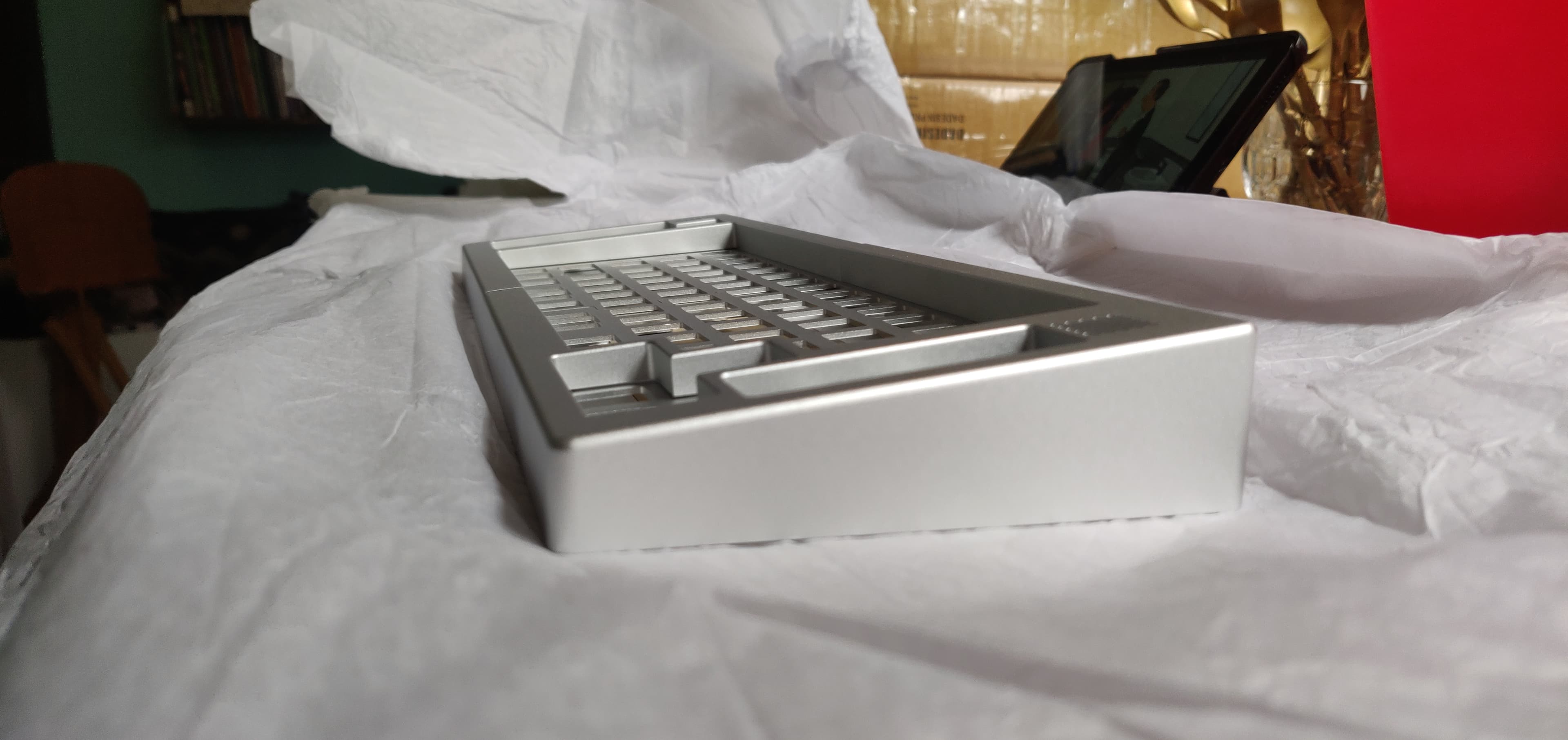 Doppelgänger - 65ish% Split + Macro Pad image 12