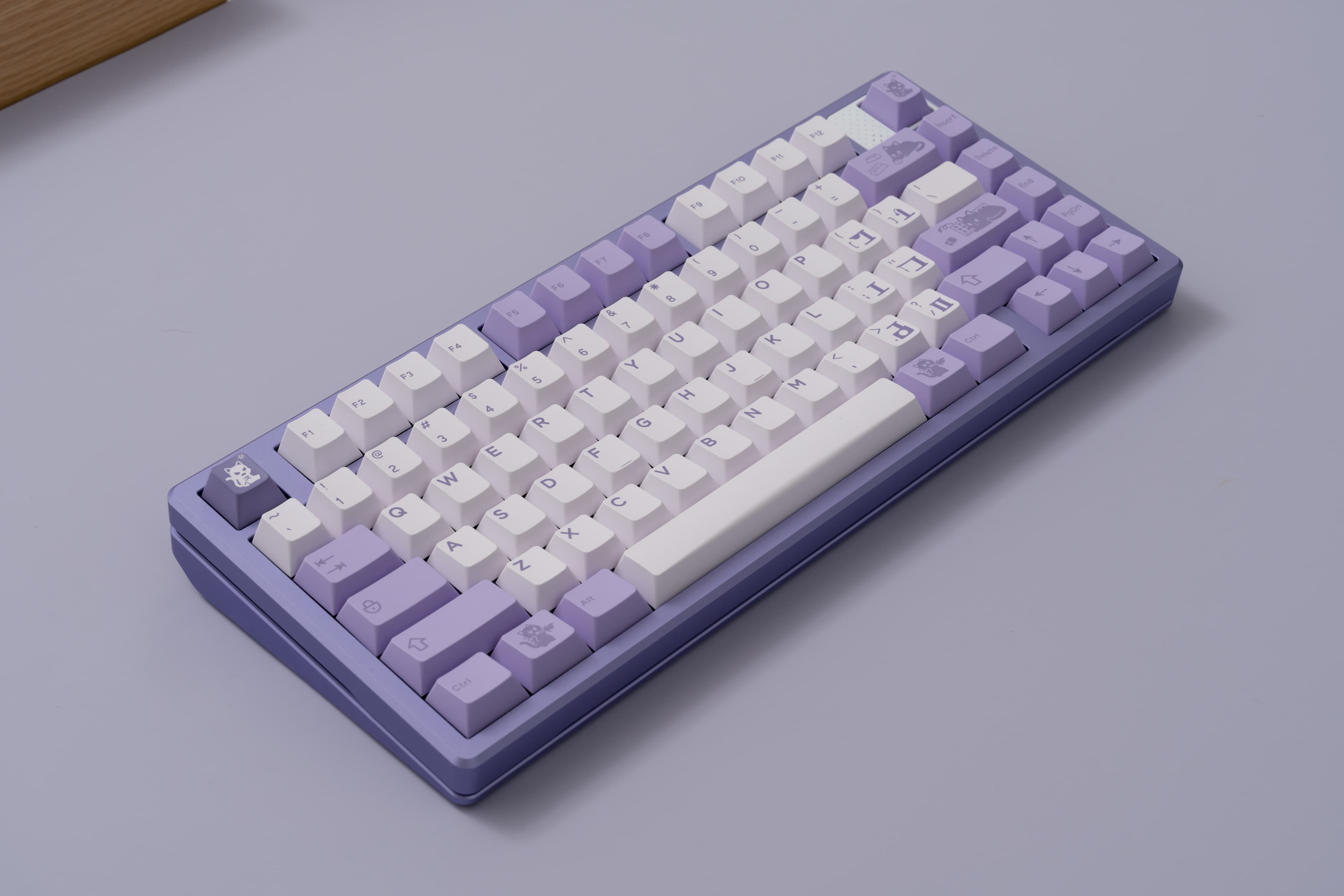 Zero-G Studio X DMK PBT theme keycap "Arrogant Cat" image 8