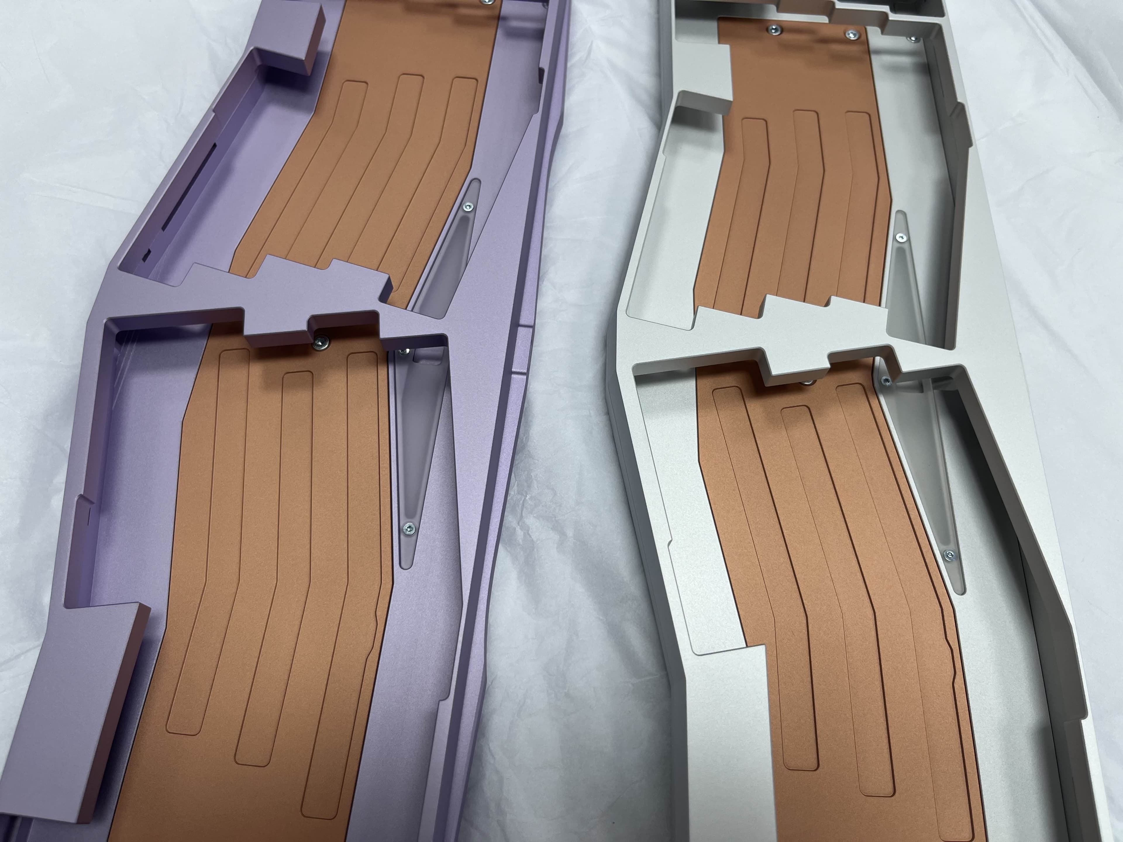 Alyssia - A thin bezel, dual mount Alice-style keyboard image 28