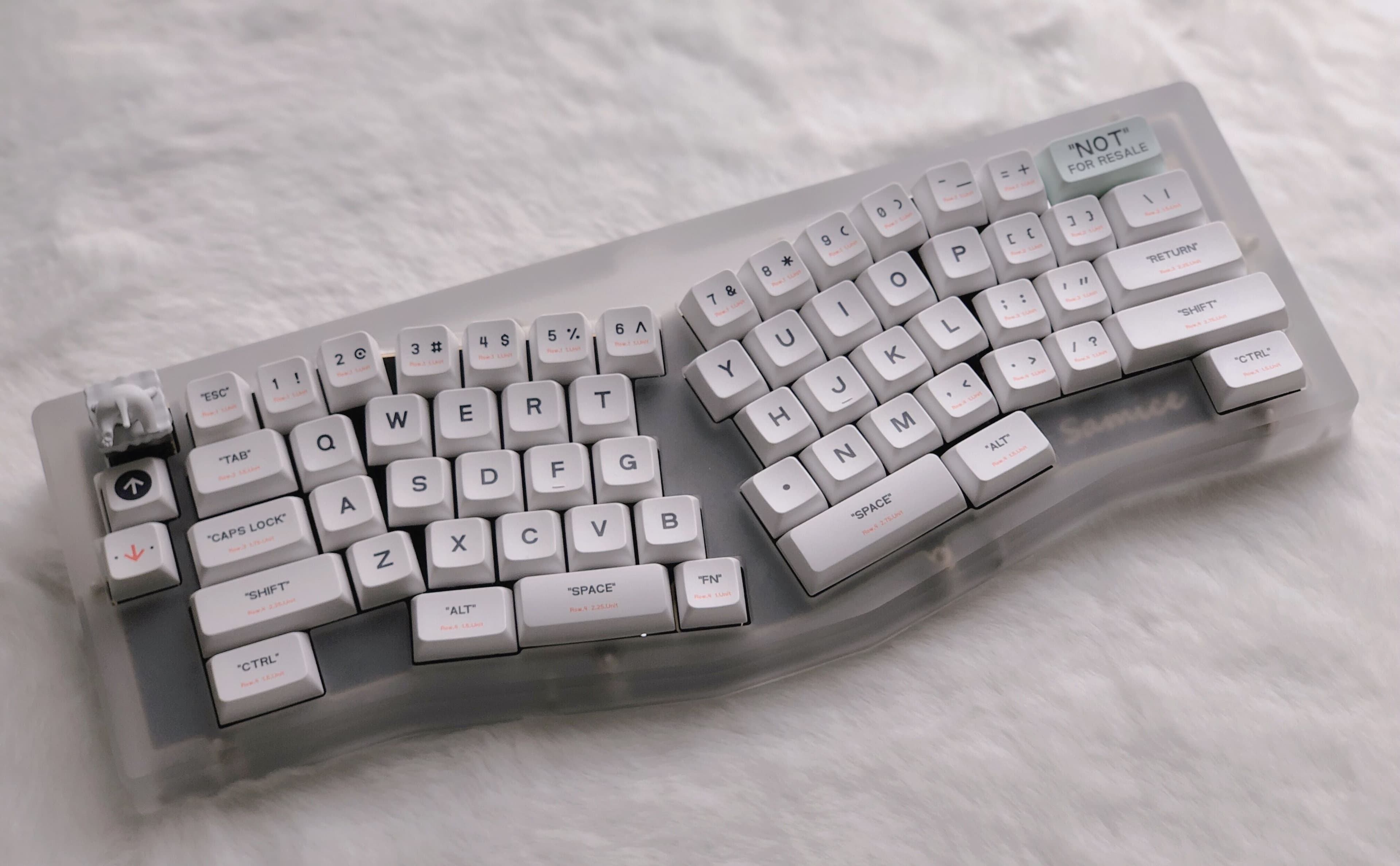 Samice 60% custom kit image 6