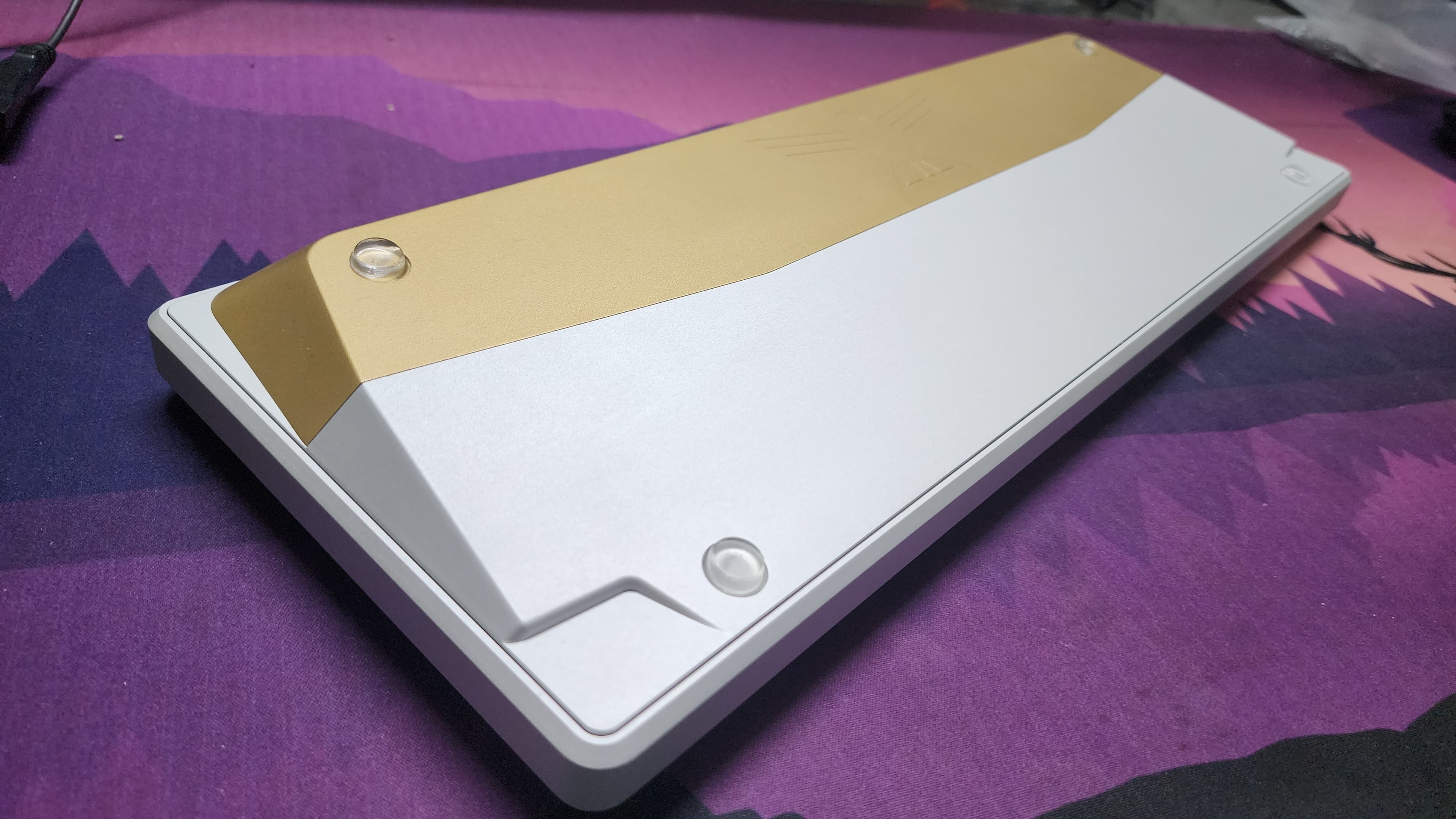 - TKL Staggered "Split" with a middle arrow cluster image 6