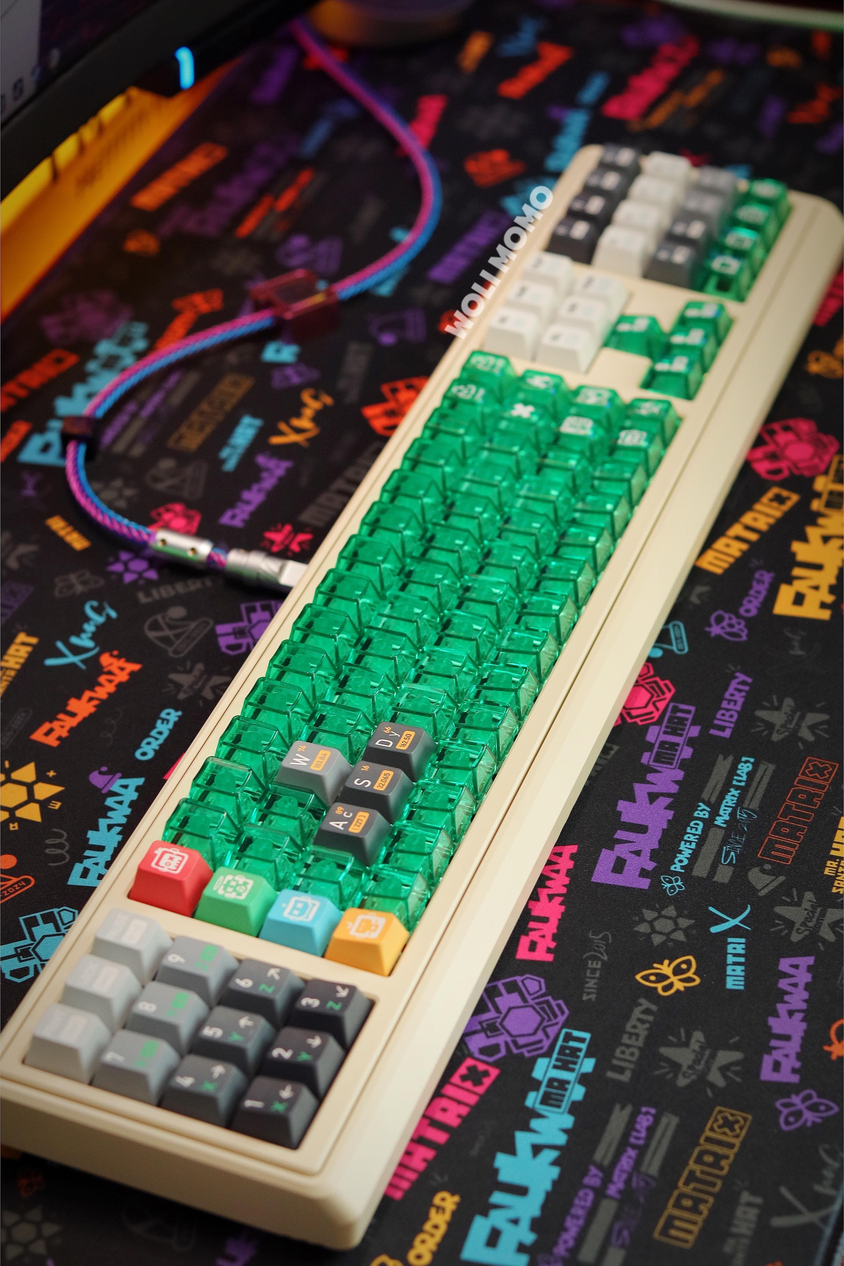 Machete_v1,a strip of keyboard! image 16