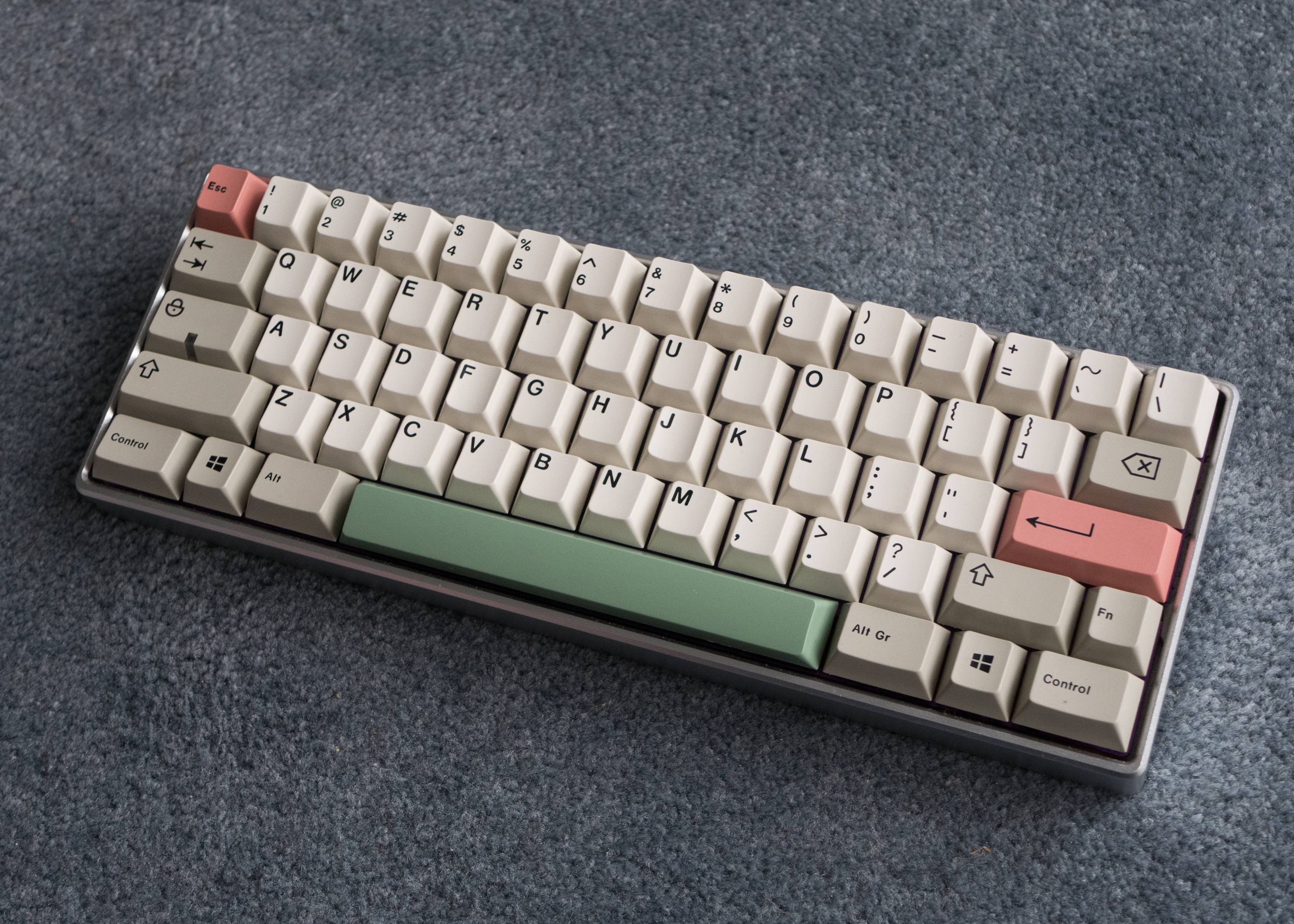 GMK Pristine (Black on White) [Shipping to you] image 2