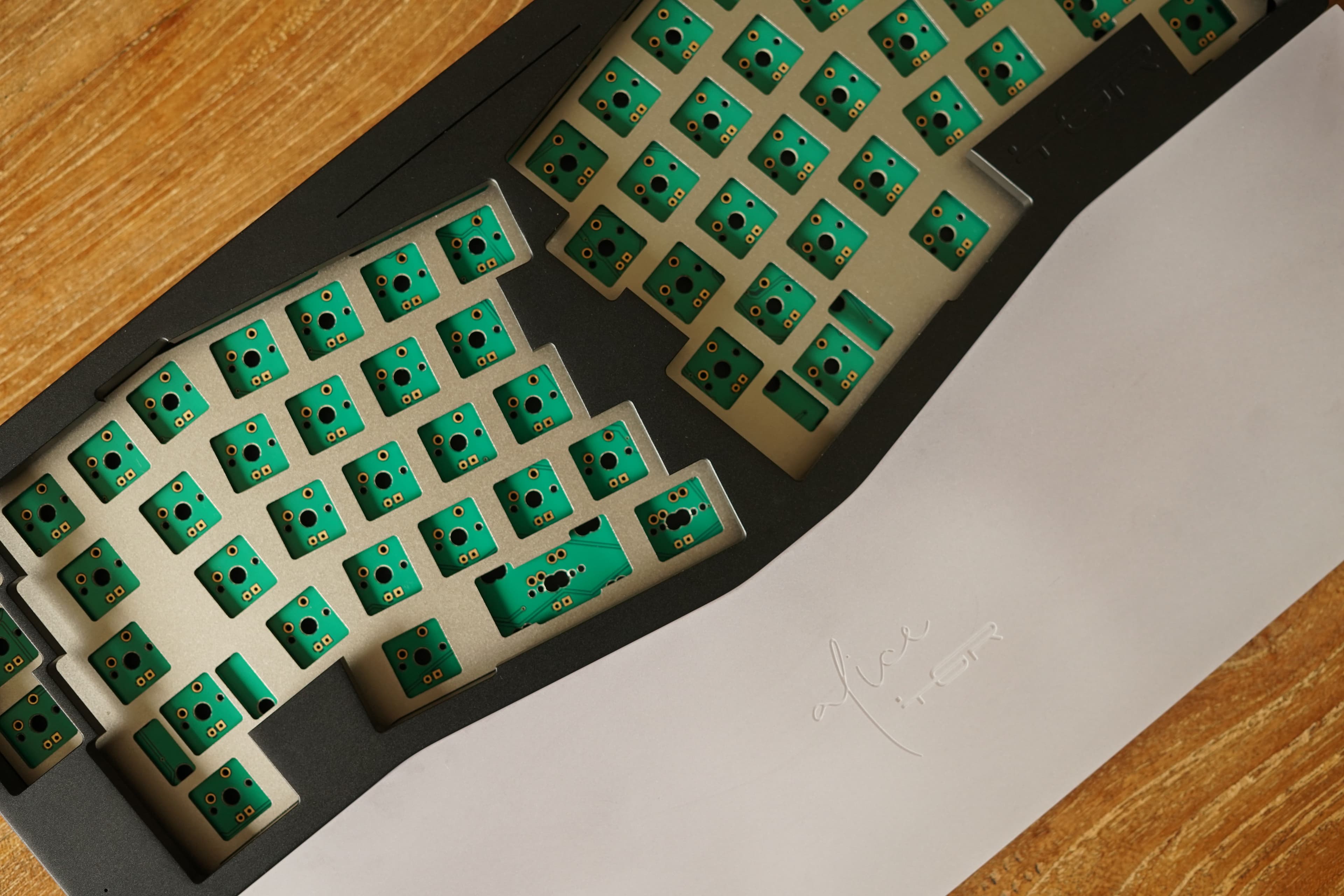 Polycarbonate Wrist Rest for Alice (R4)