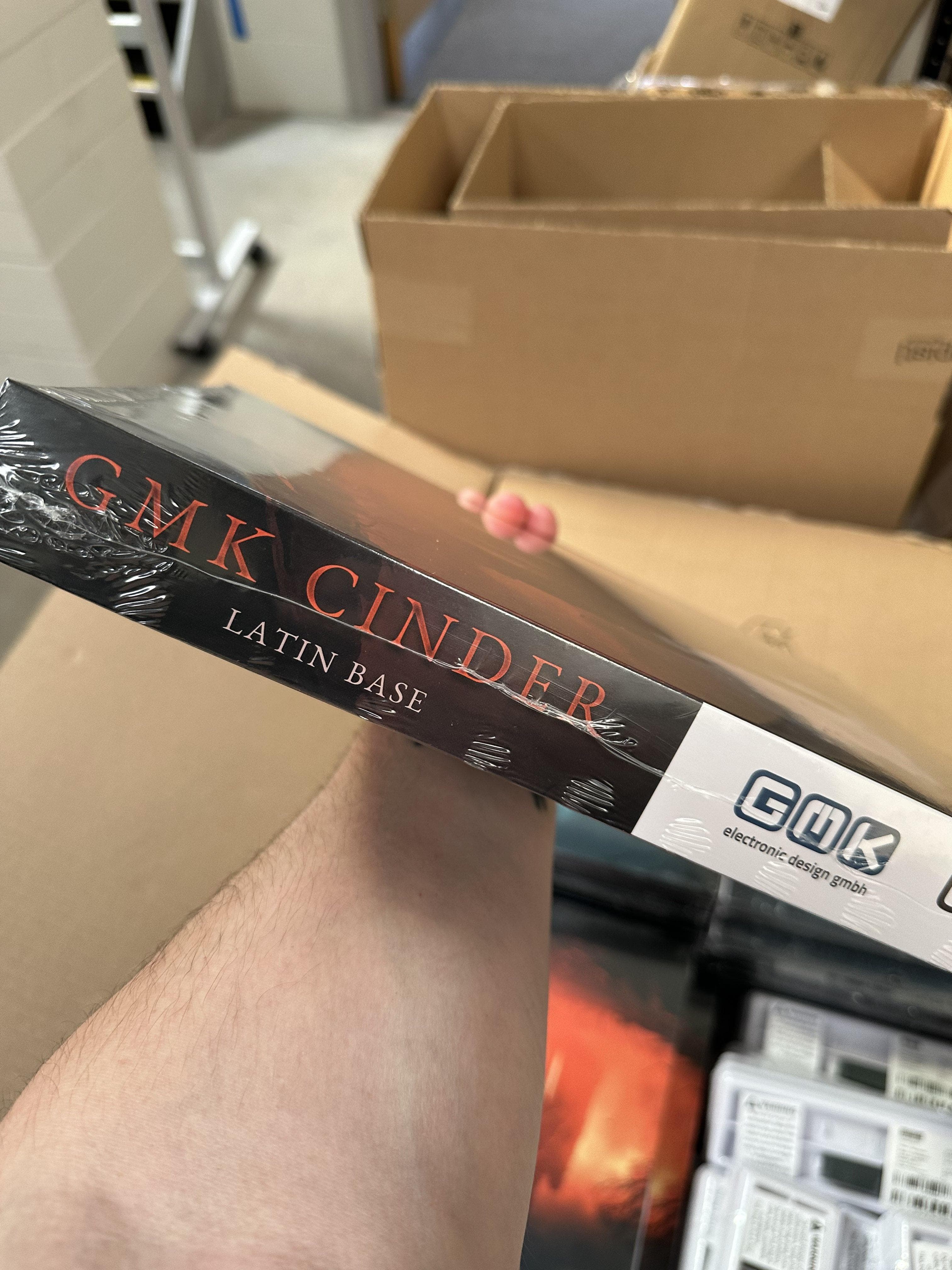 GMK Cinder | GB Closed image 45