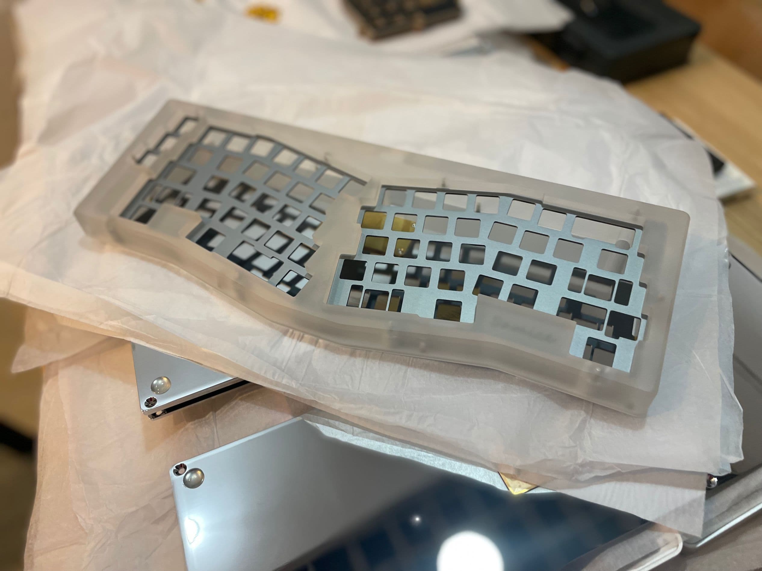 Samice 60% custom kit image 3