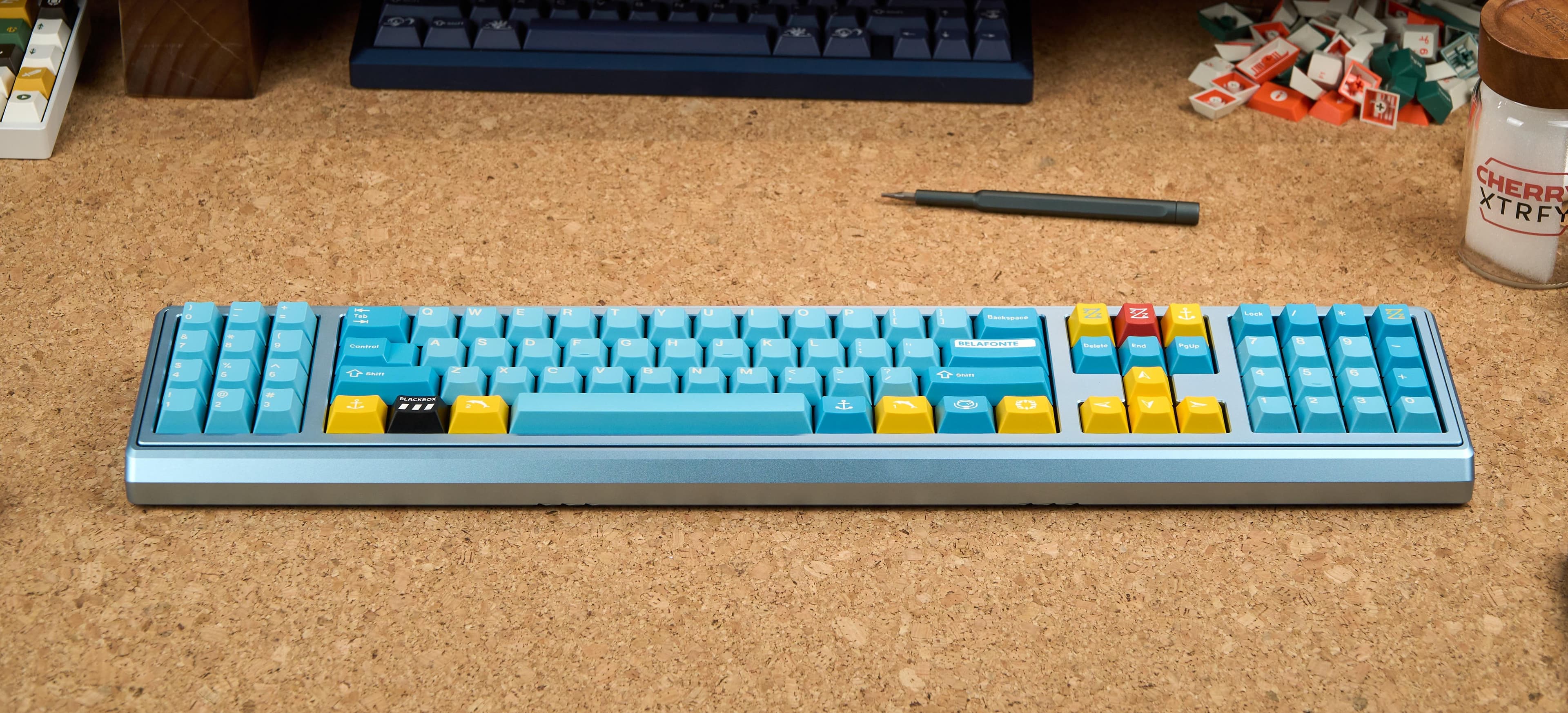 Machete_v1,a strip of keyboard!