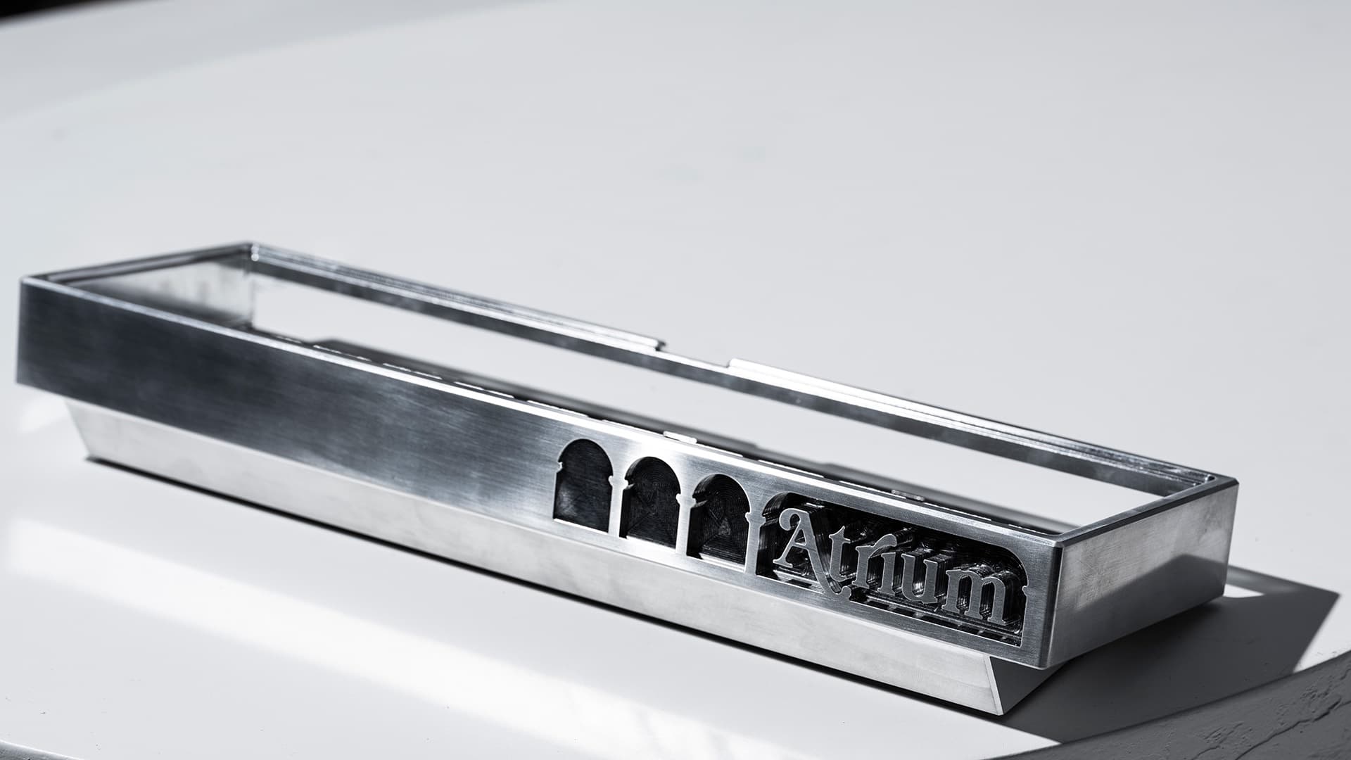 Atrium: A premium, multiple window artisan keycap display box image 23