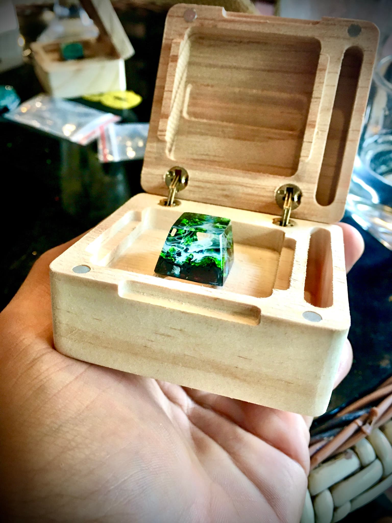 Keycap Artisan - Snow Valley and Mysterios forest image 7