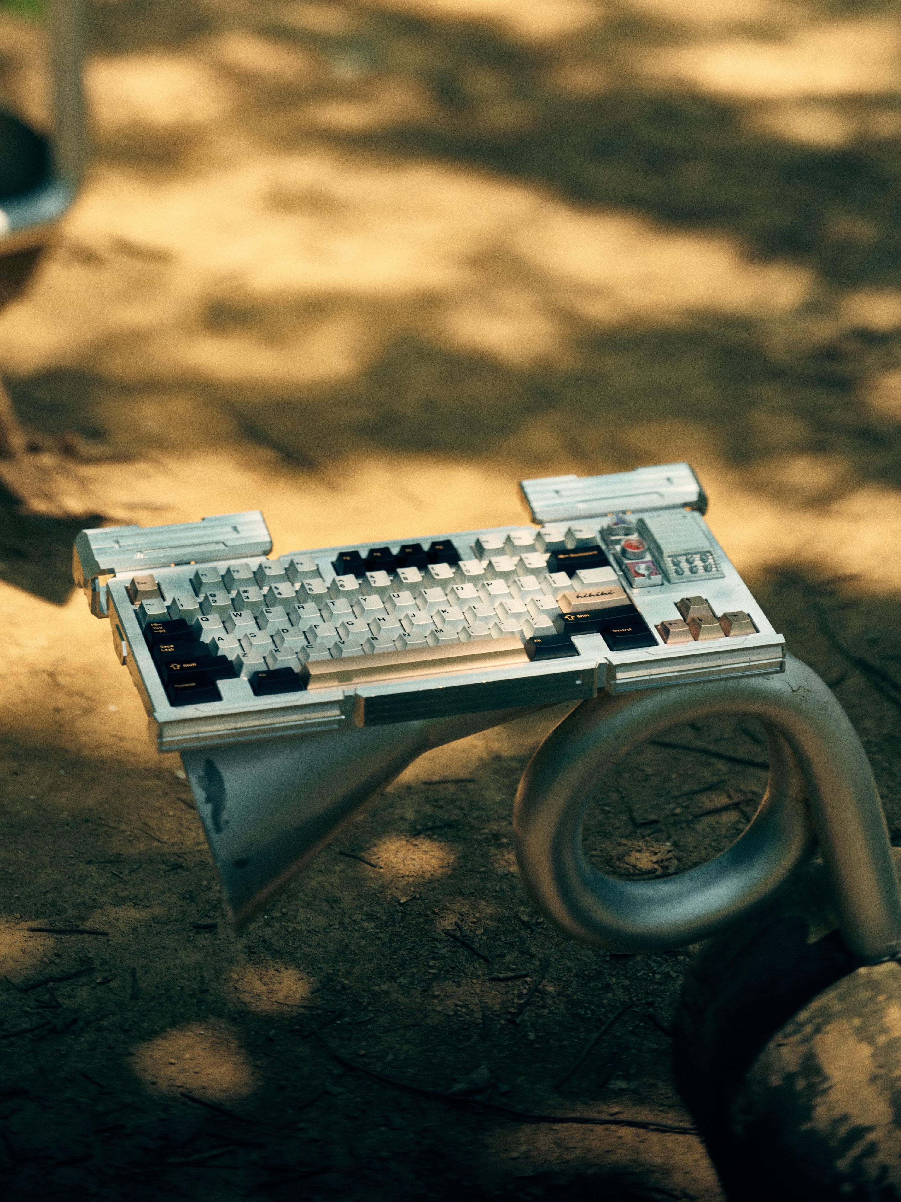 【IC】EM-01 80% Mecha-Themed Keyboard (by Zero G) image 16