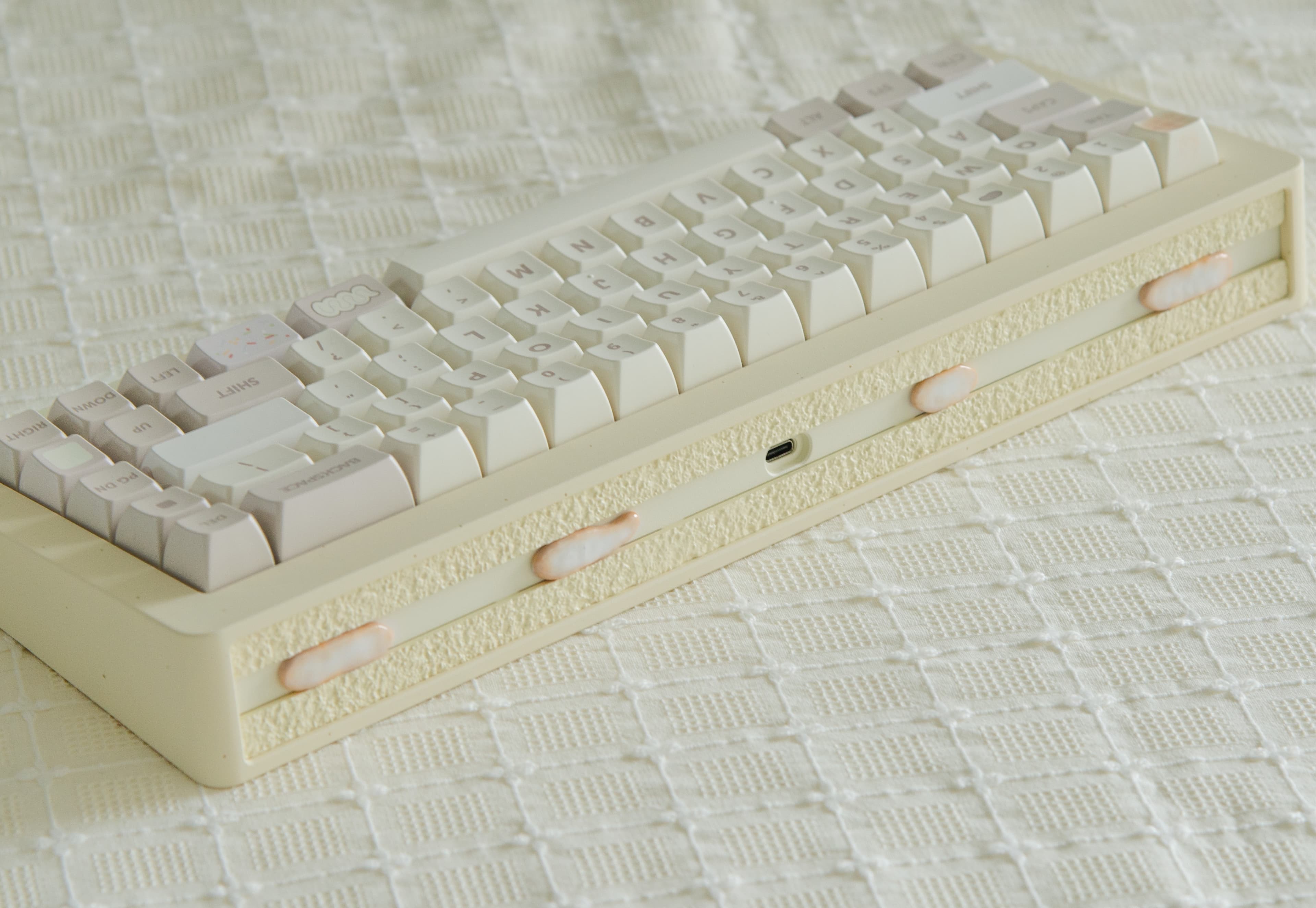 oitsso Bite65 Keyboard & keycaps image 28
