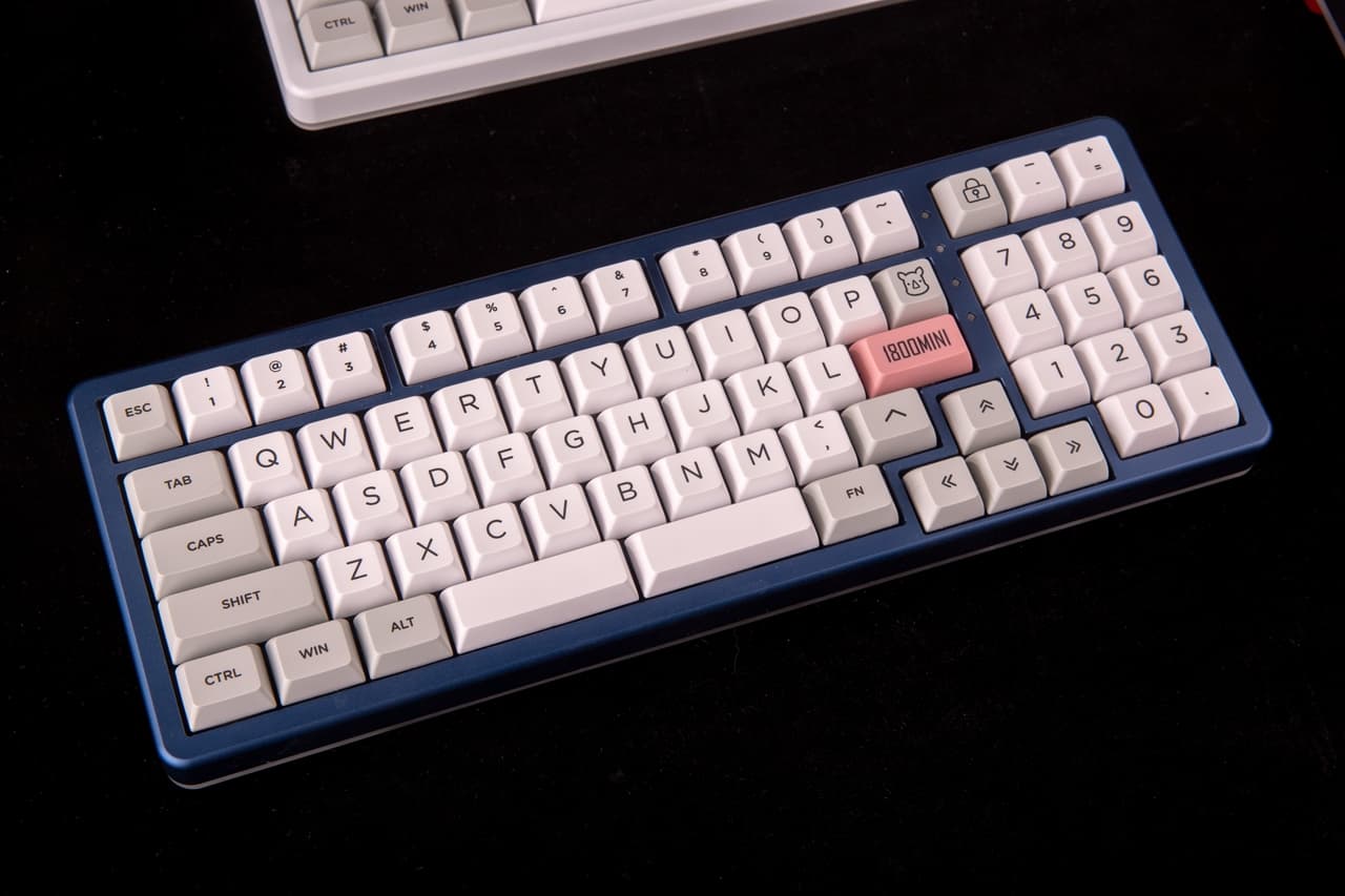 Xikii 1800MINI -- Compact bluetooth, fully rgb, hotswap keyboard! image 10