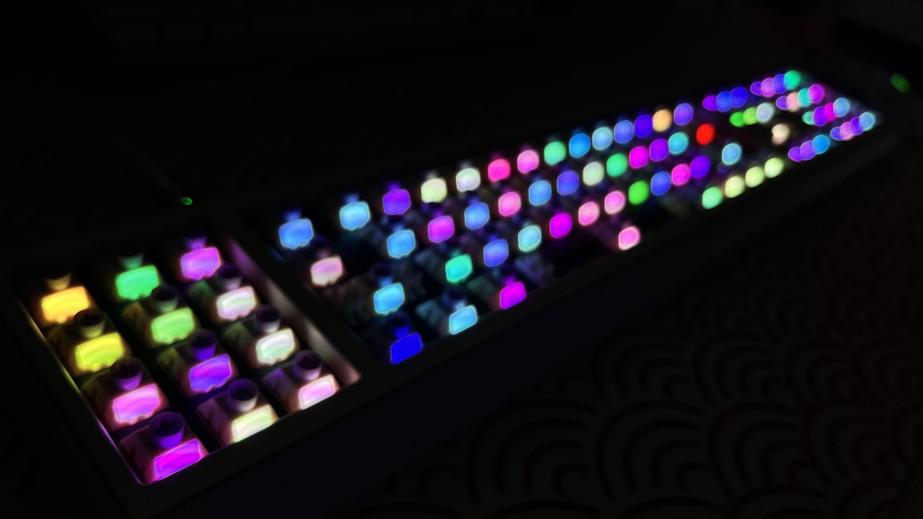 Machete_v1,a strip of keyboard! image 14