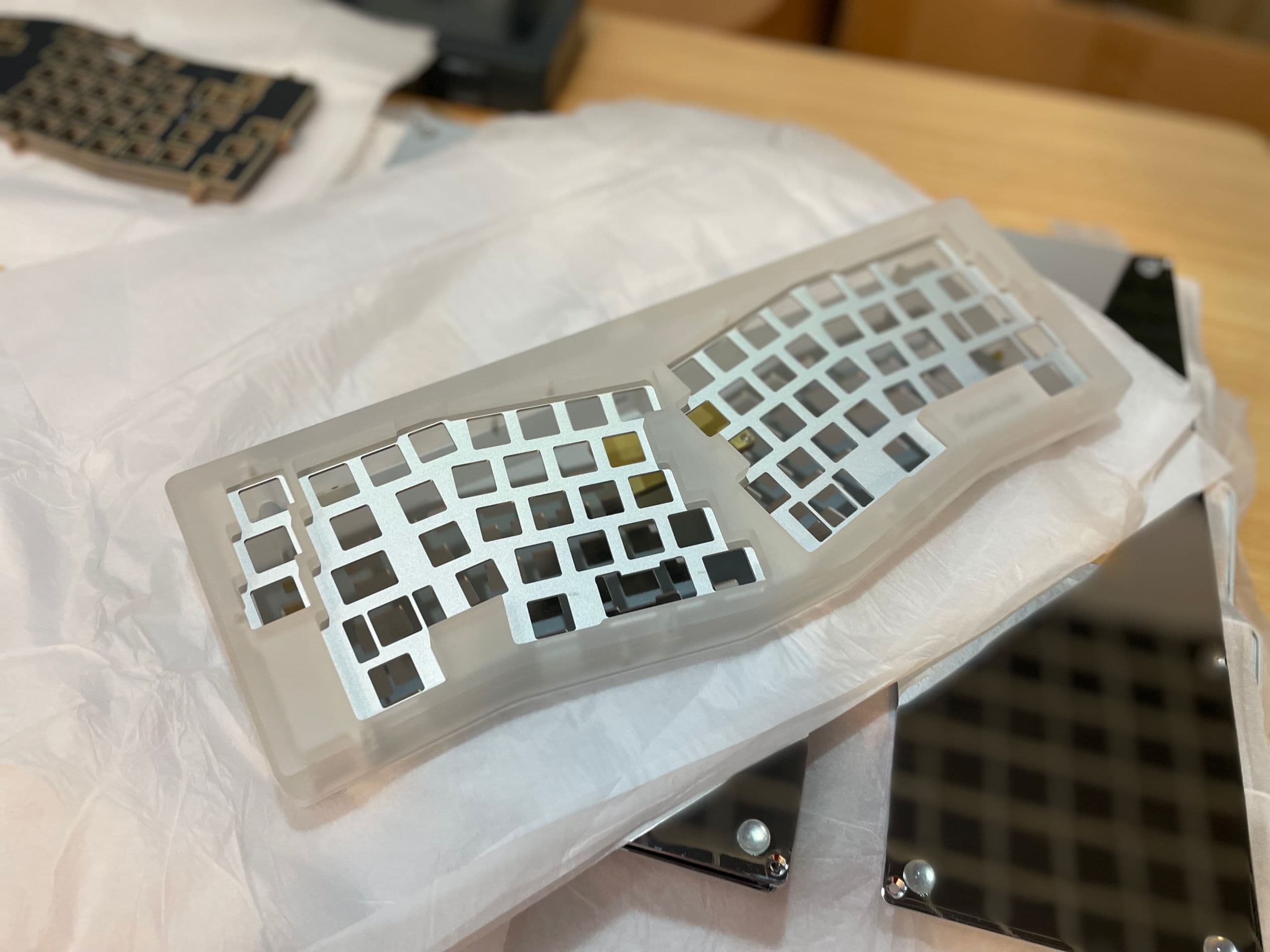 Samice 60% custom kit image 2