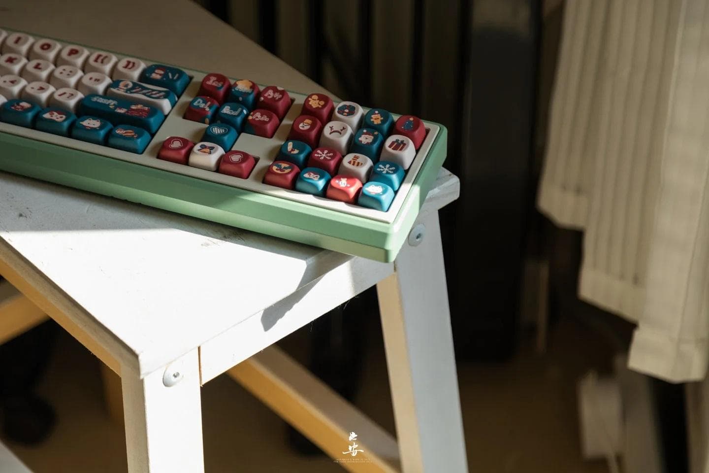 Machete_v1,a strip of keyboard! image 11