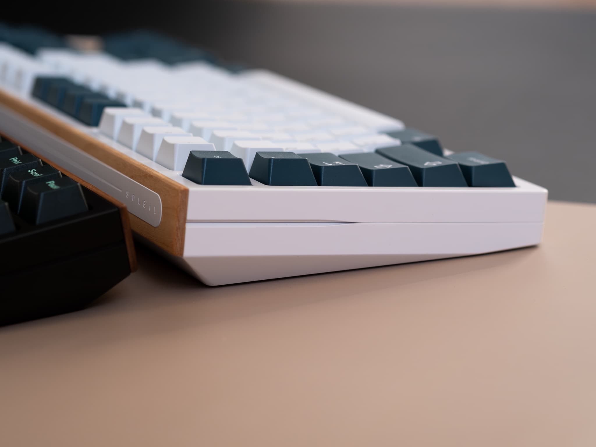 Soleil - A Beautiful Solar Powered Wireless TKL - GB October 10th! image 8